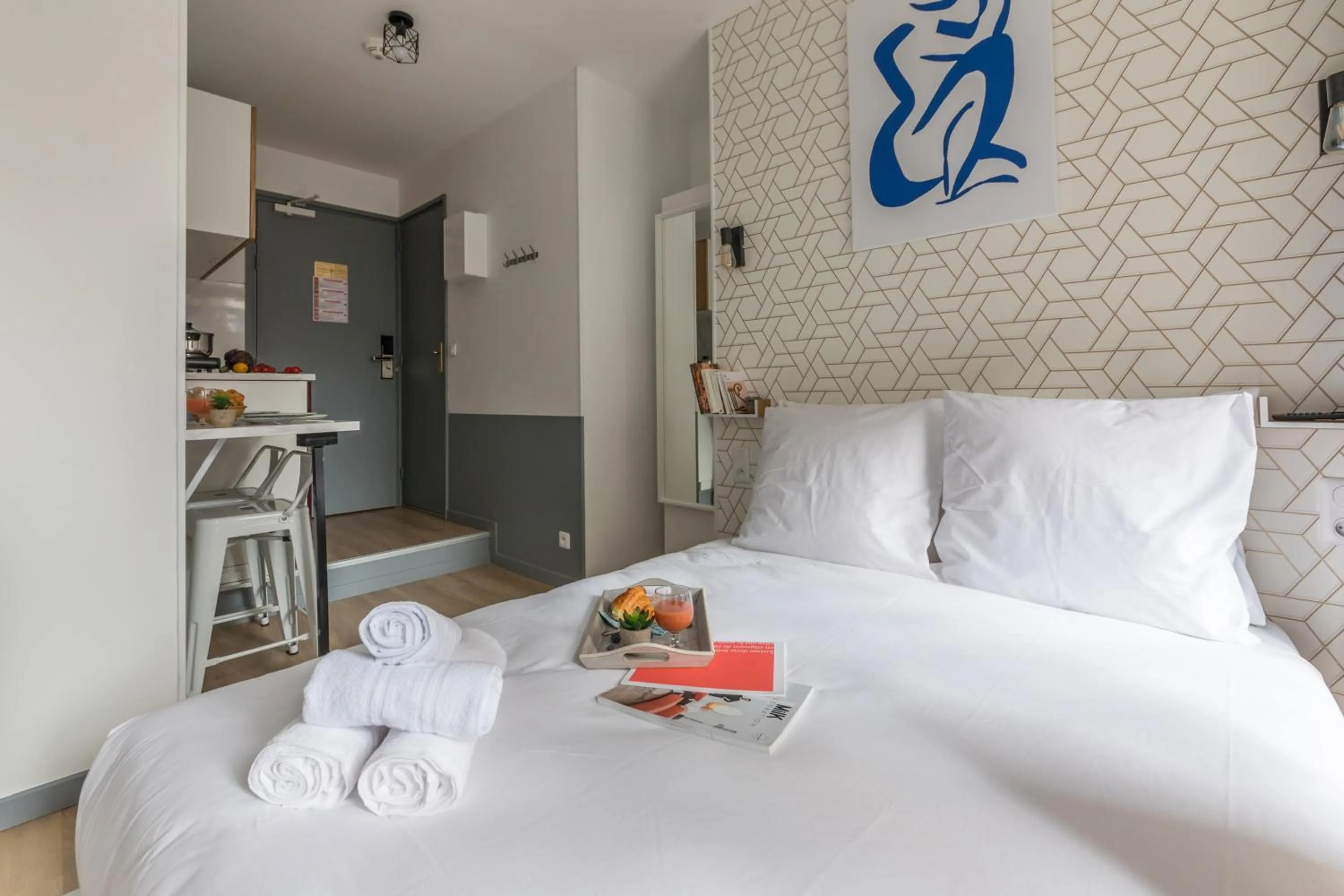 Bedroom, Bed in WS Tour Eiffel - Saint-Charles