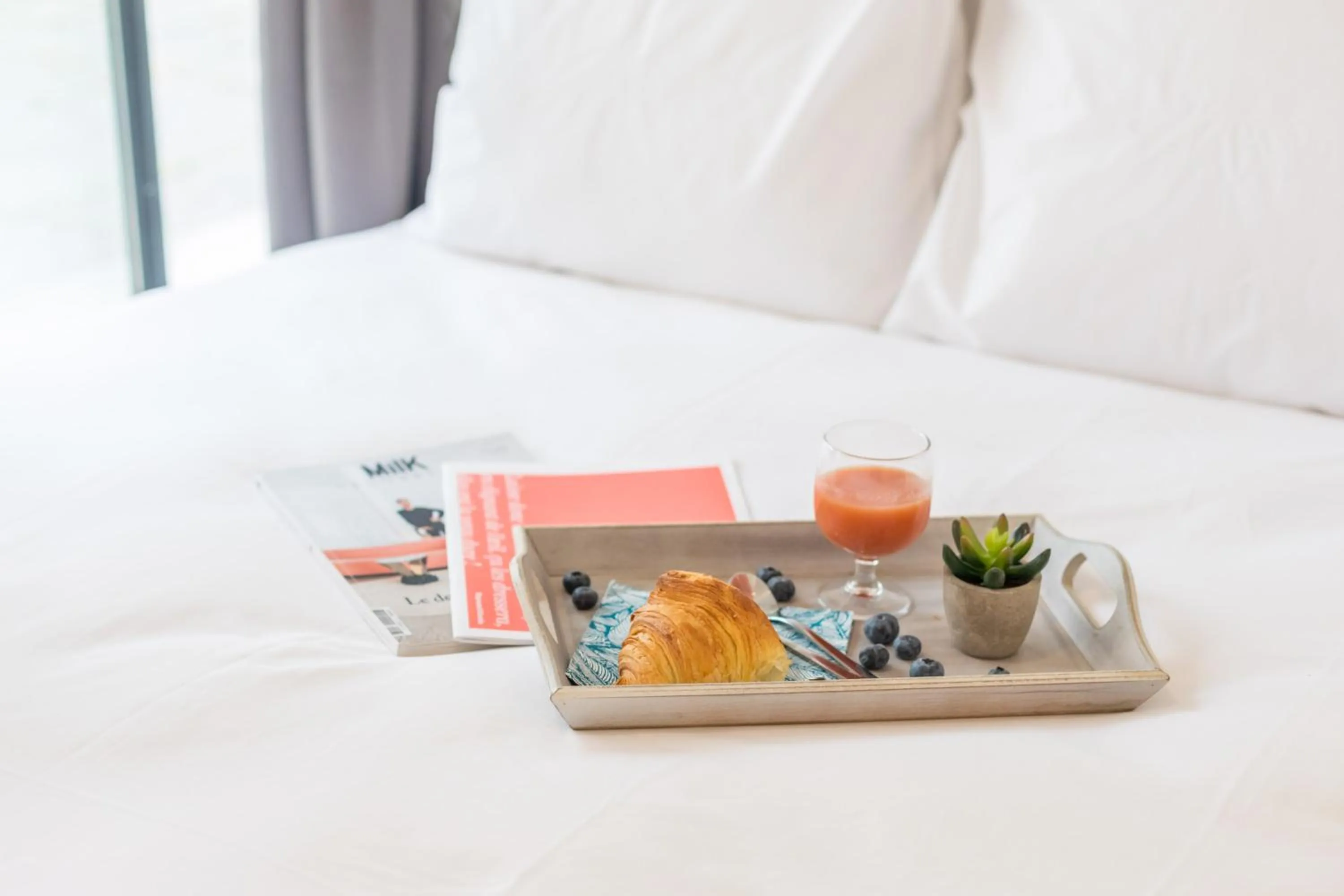 Bedroom, Bed in WS Tour Eiffel - Saint-Charles