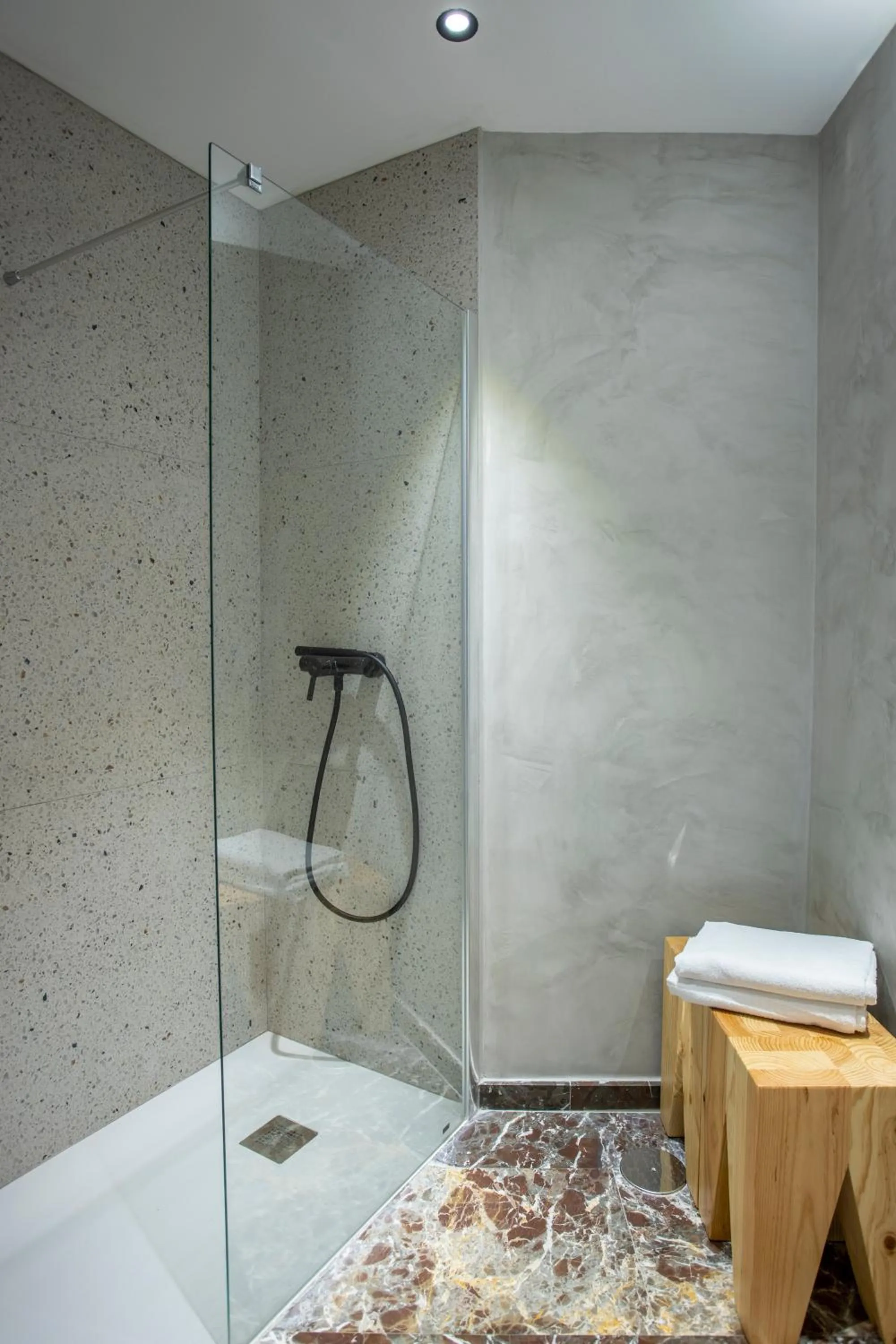 Shower in Apartamentos San Jaime Center Suites