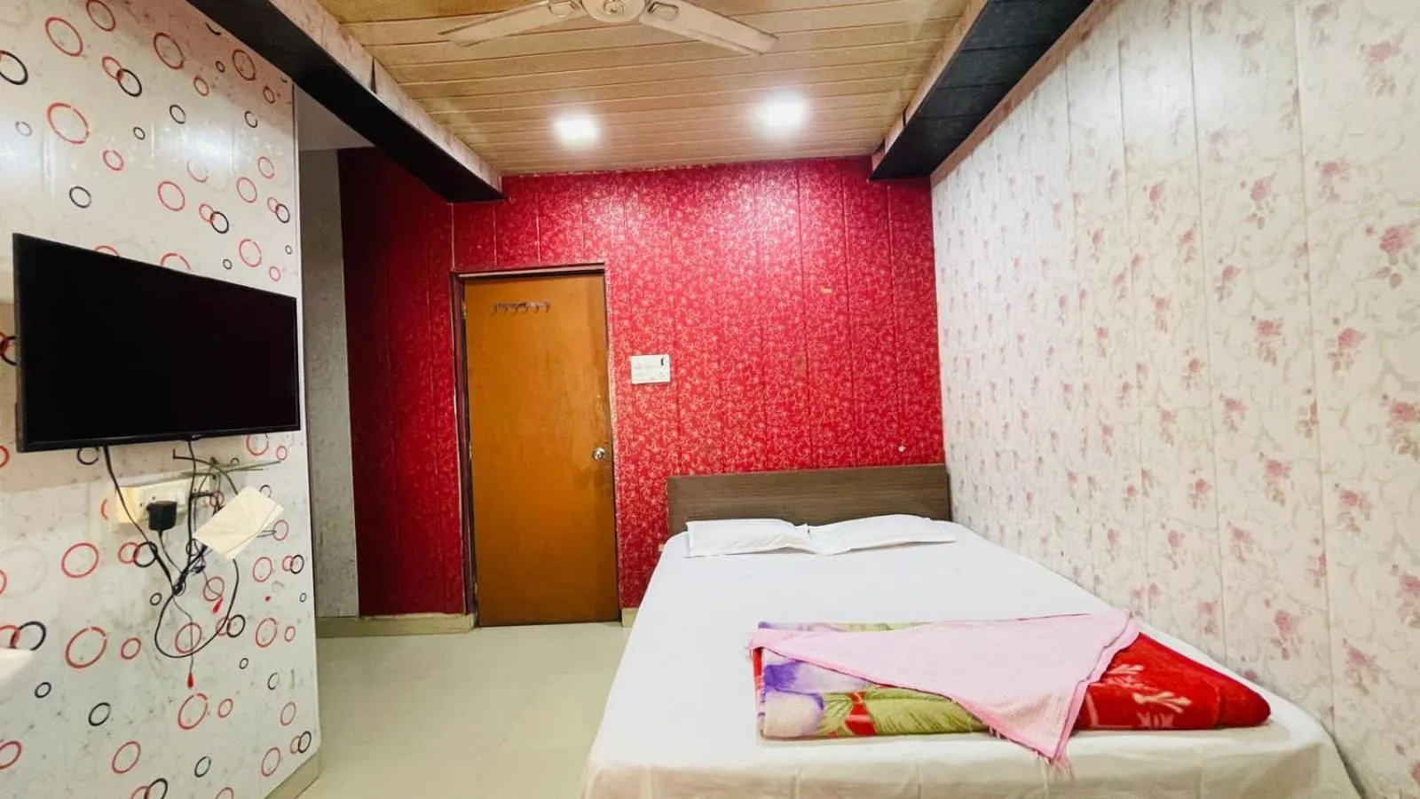 Bed in Kaas Hill Resort