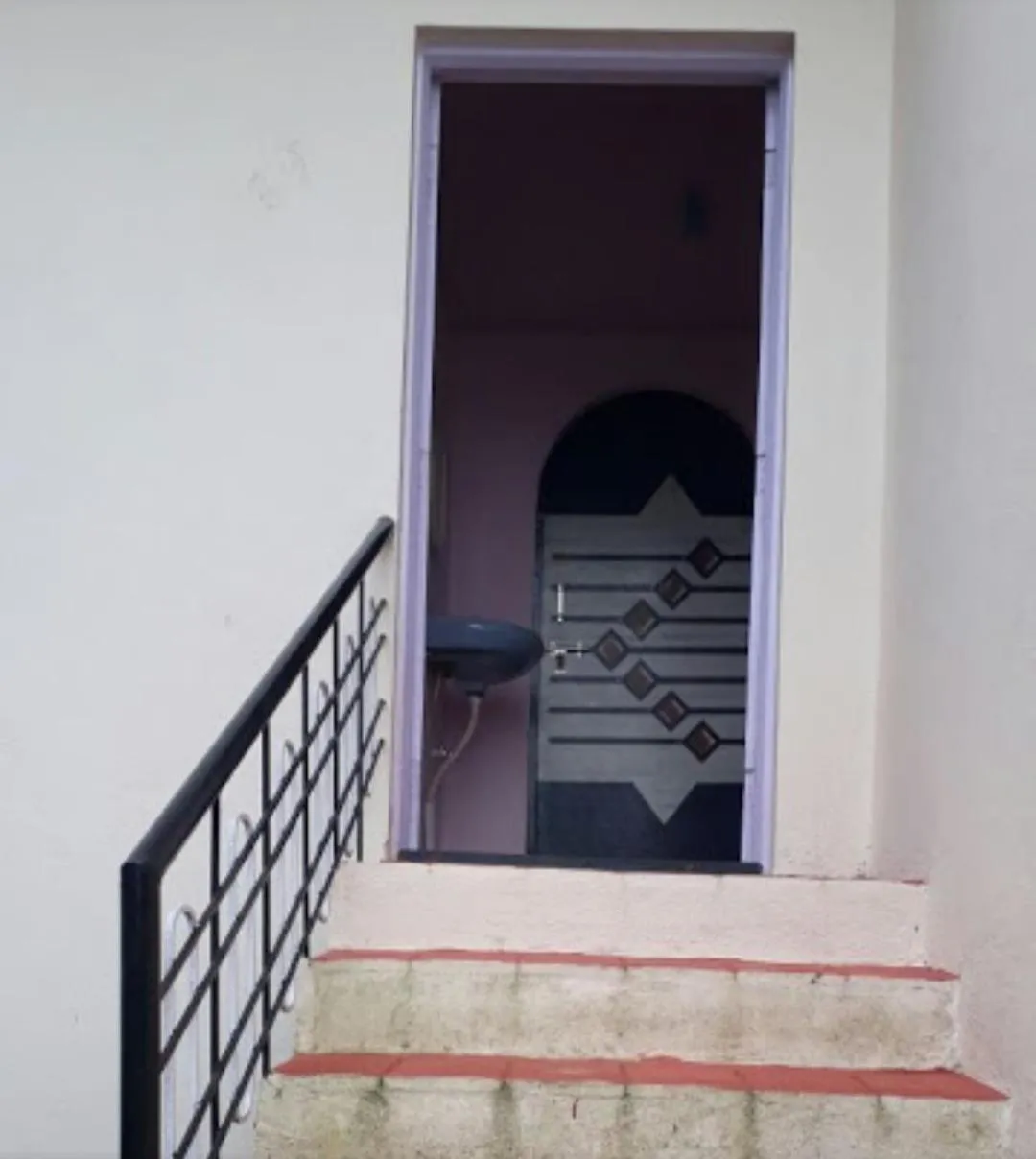 Balcony/Terrace in Vamoose Laxmi Hill Resort