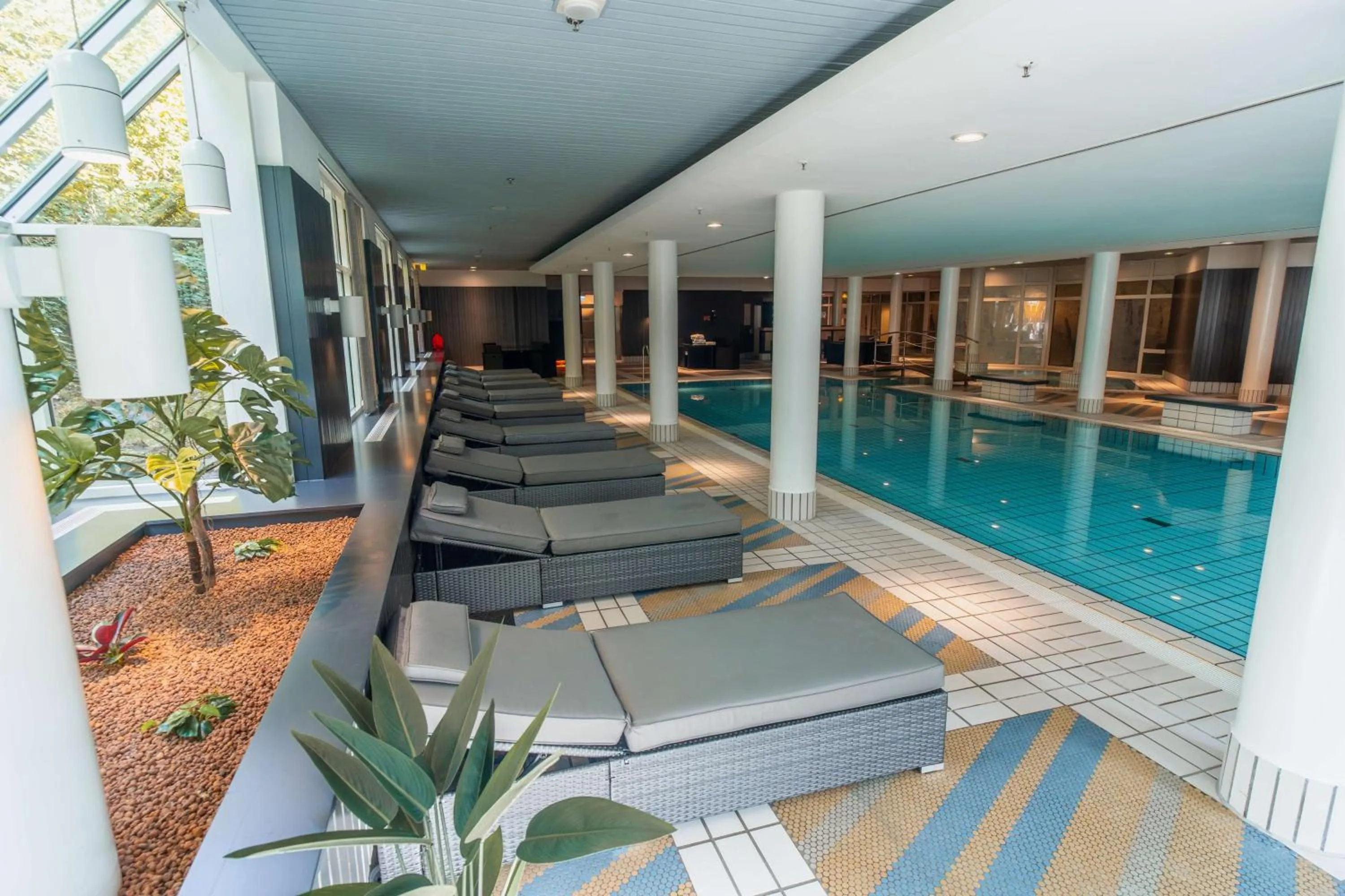 Pool view in Radisson Blu Hotel Dortmund