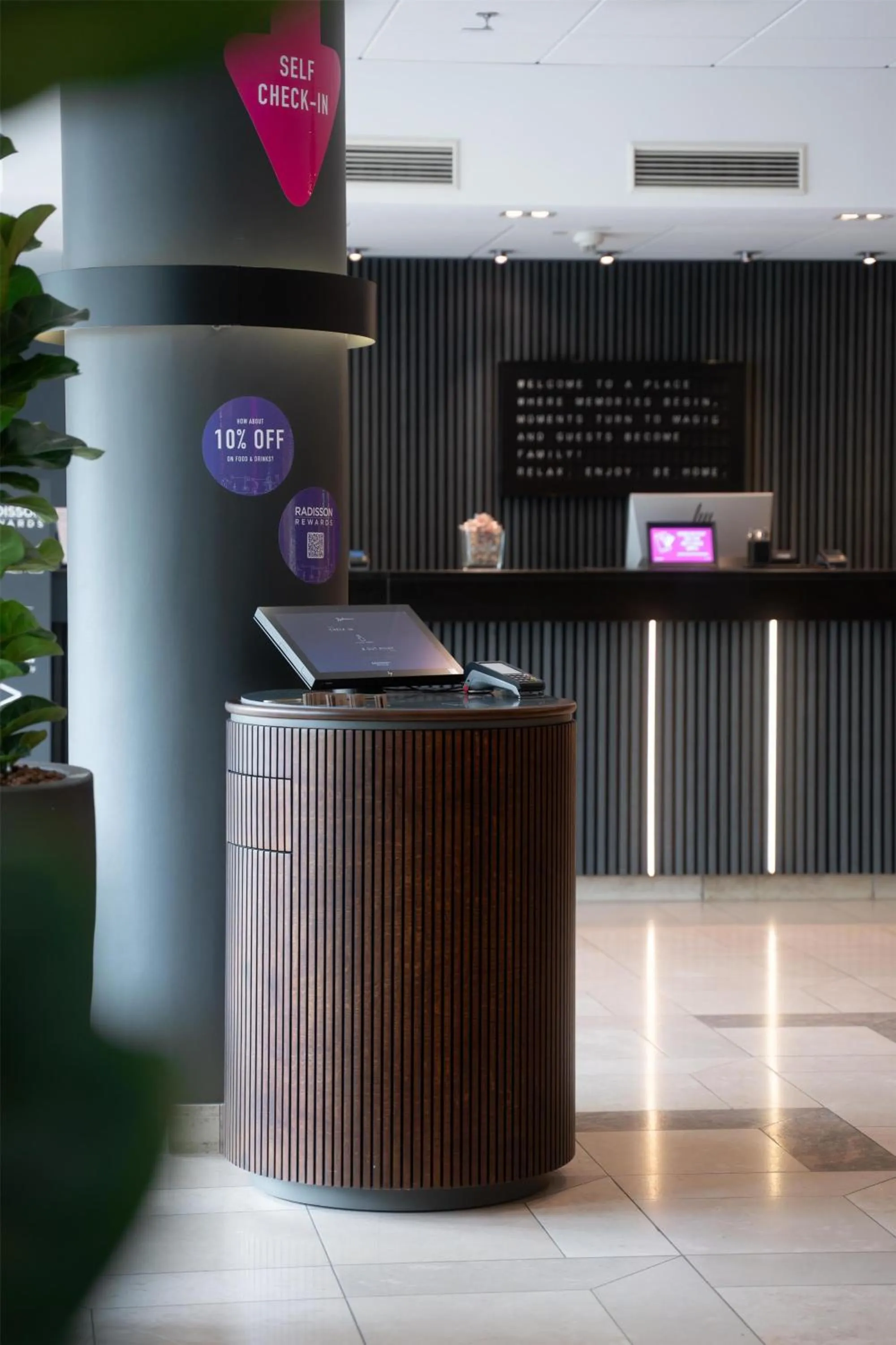 Lobby or reception in Radisson Blu Hotel Dortmund