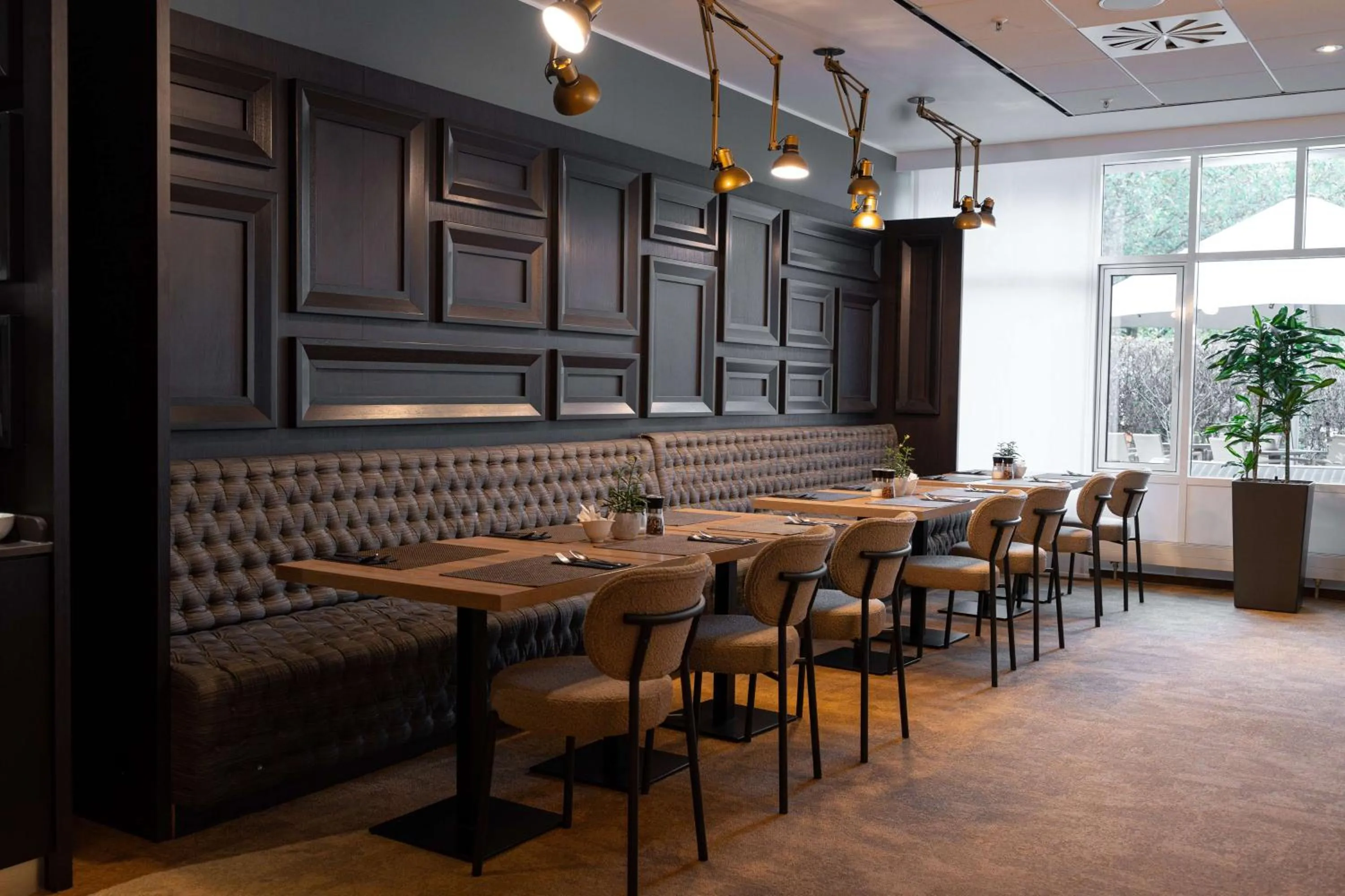 Restaurant/places to eat in Radisson Blu Hotel Dortmund