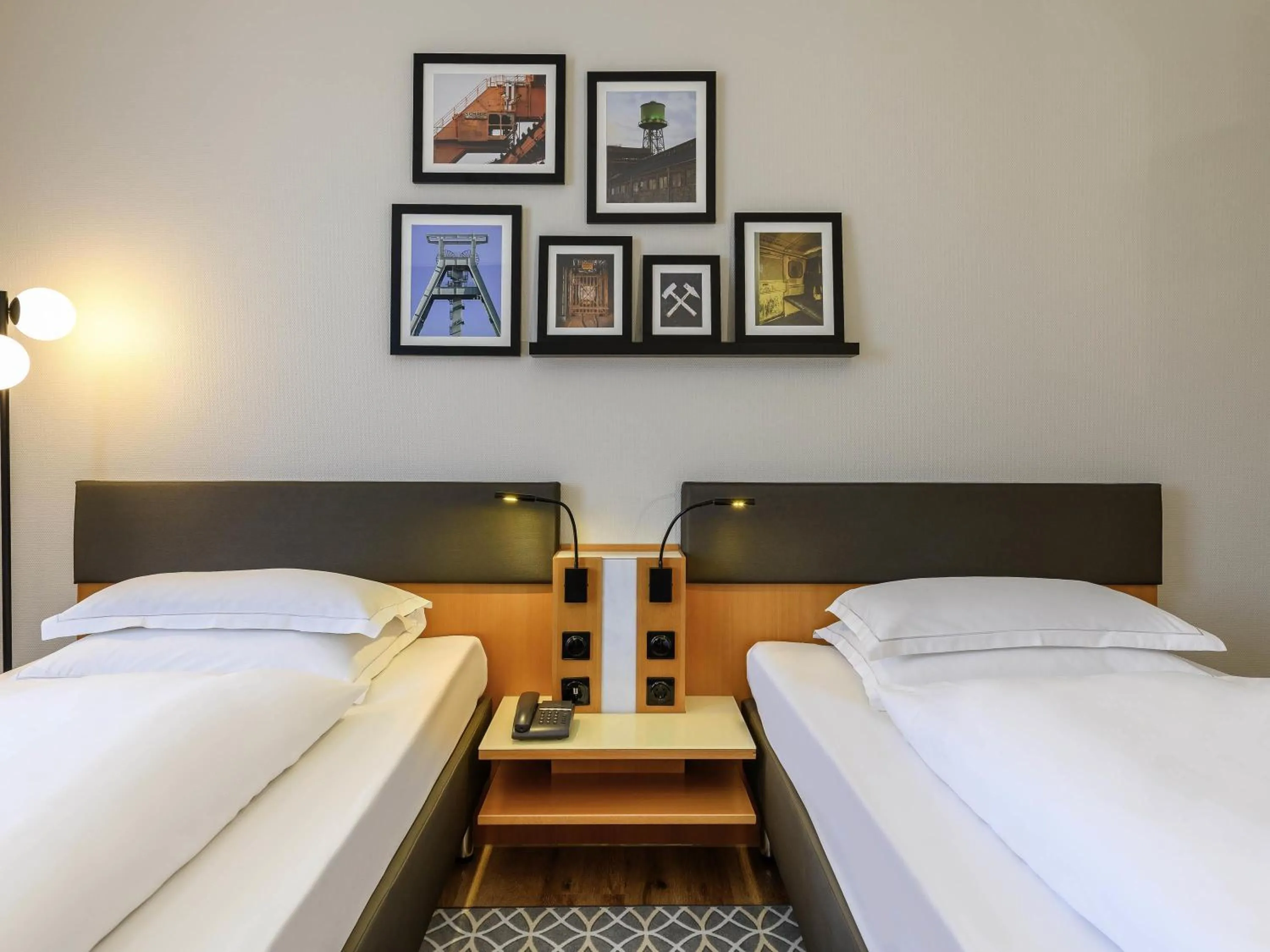 Bedroom, Bed in Mercure Hotel Bochum City