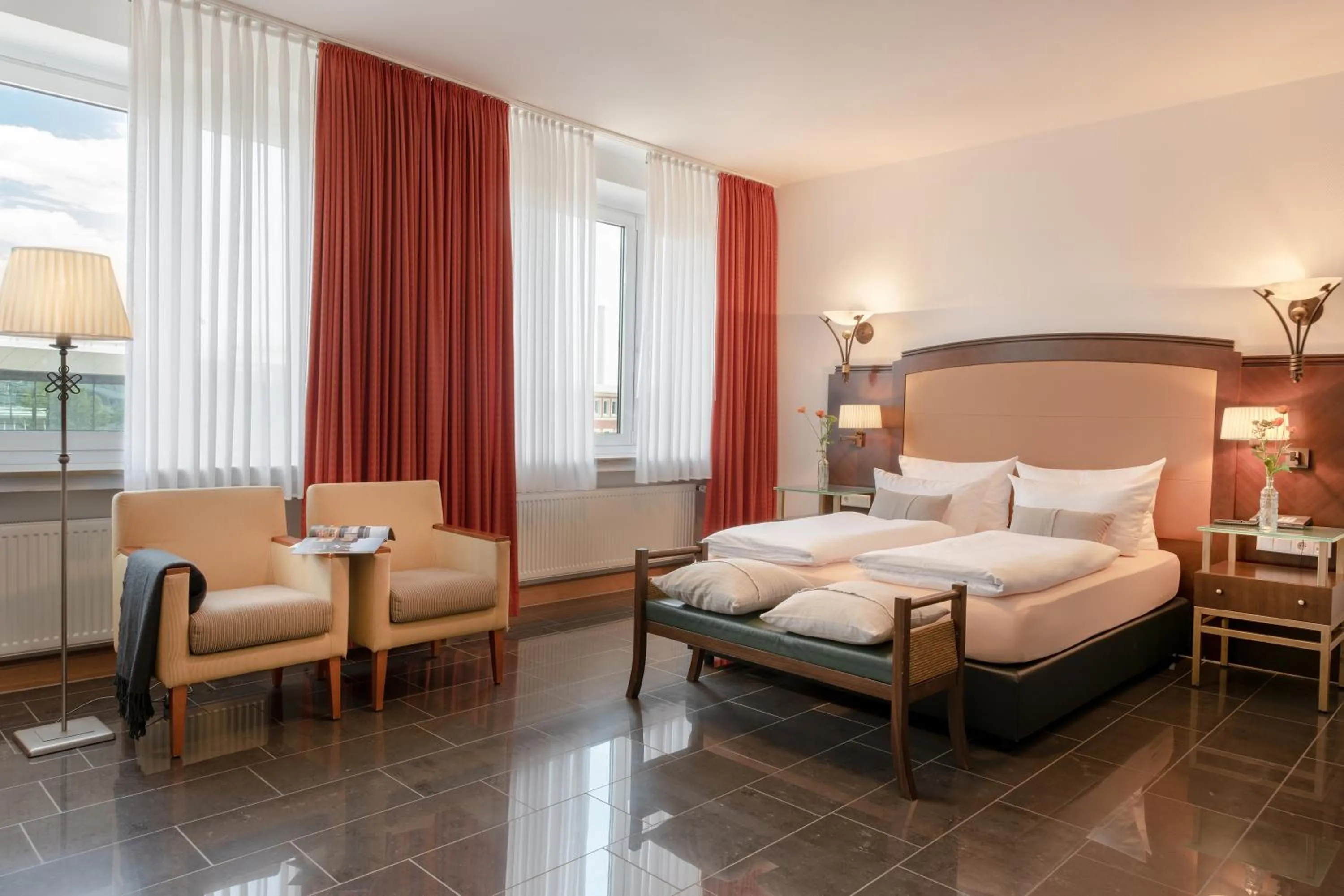 Photo of the whole room, Bed in Hotel Conti Am Hauptbahnhof