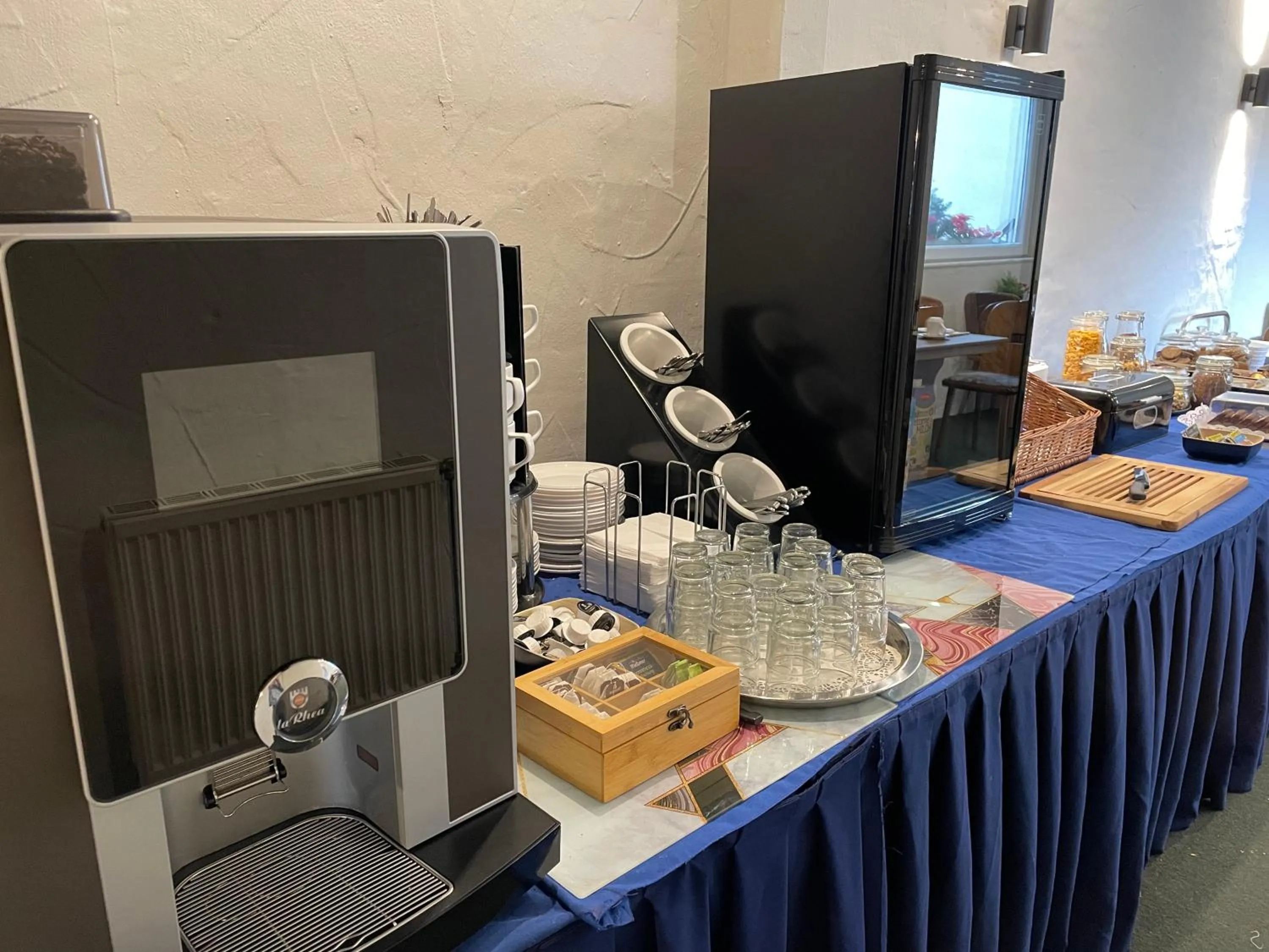 Continental breakfast in Hotel Elsen