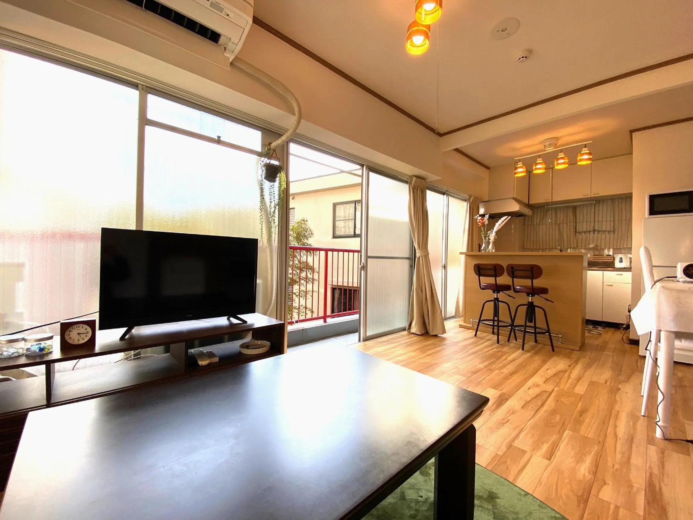 Yoyogi Apartment 2-401 by Tranova