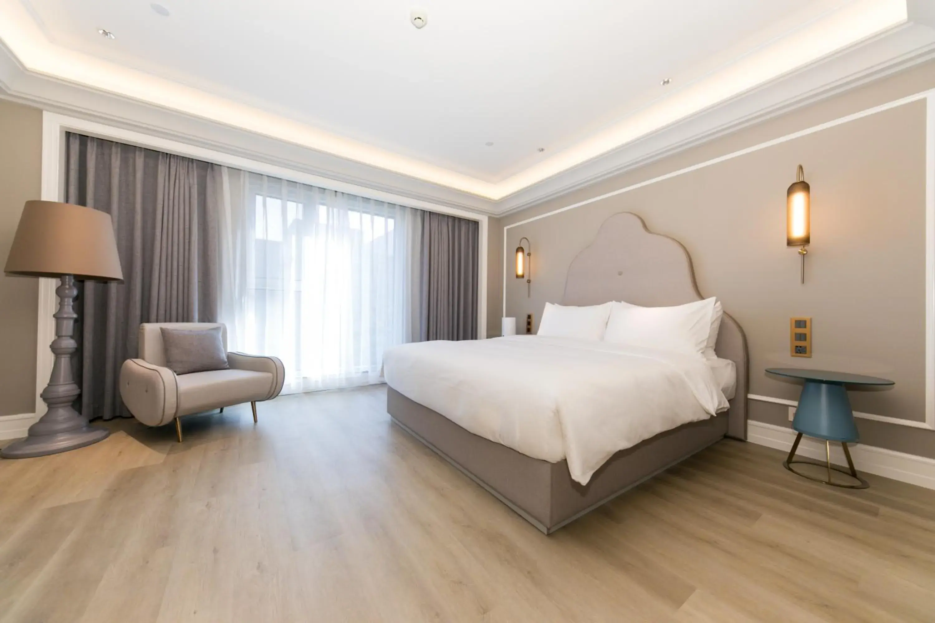 Deluxe King Room in Mercure Turpan Downtown Deluxe King Room in Mercure Turpan Downtown