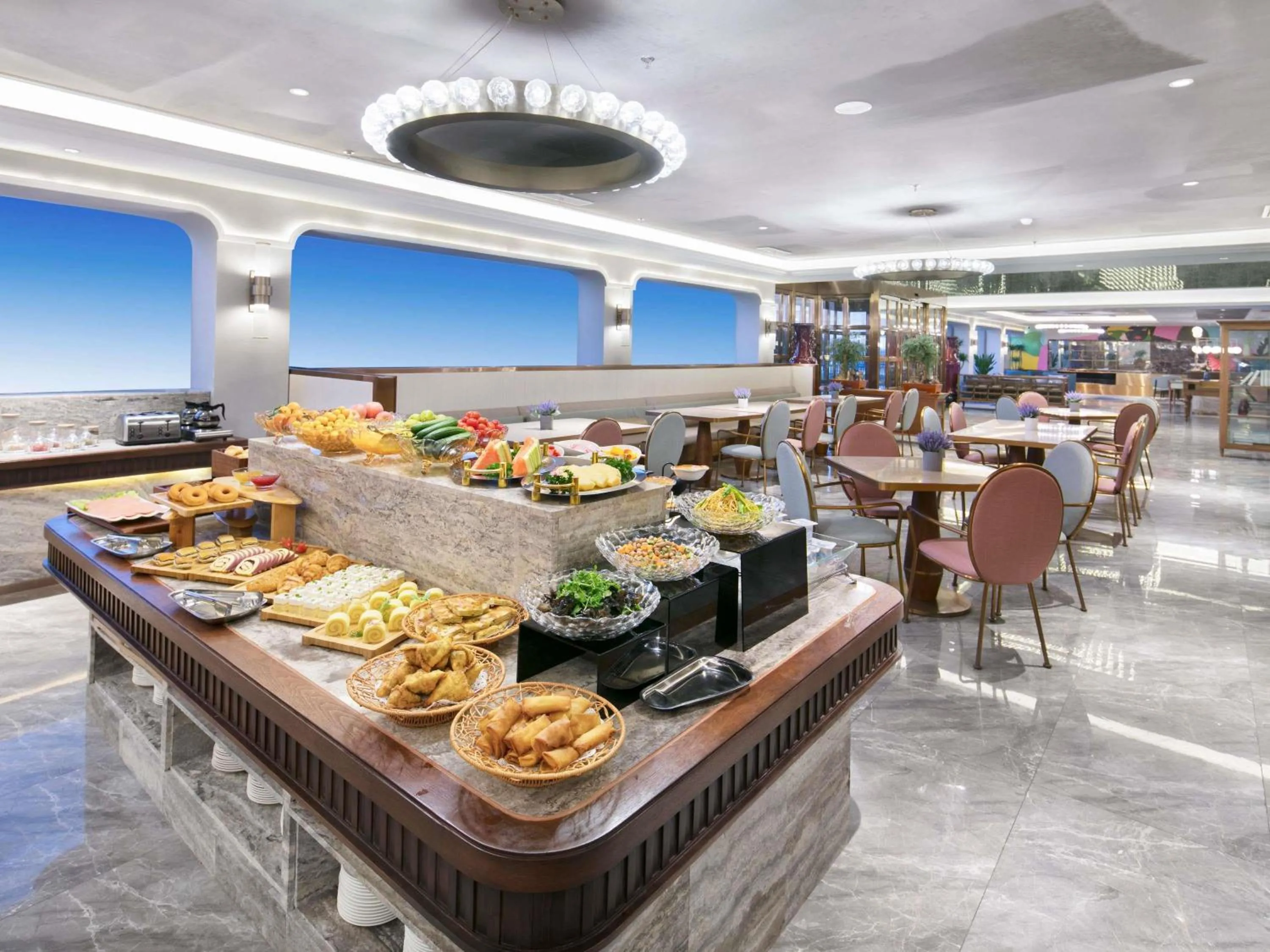 Restaurant/places to eat in Mercure Kaifeng North