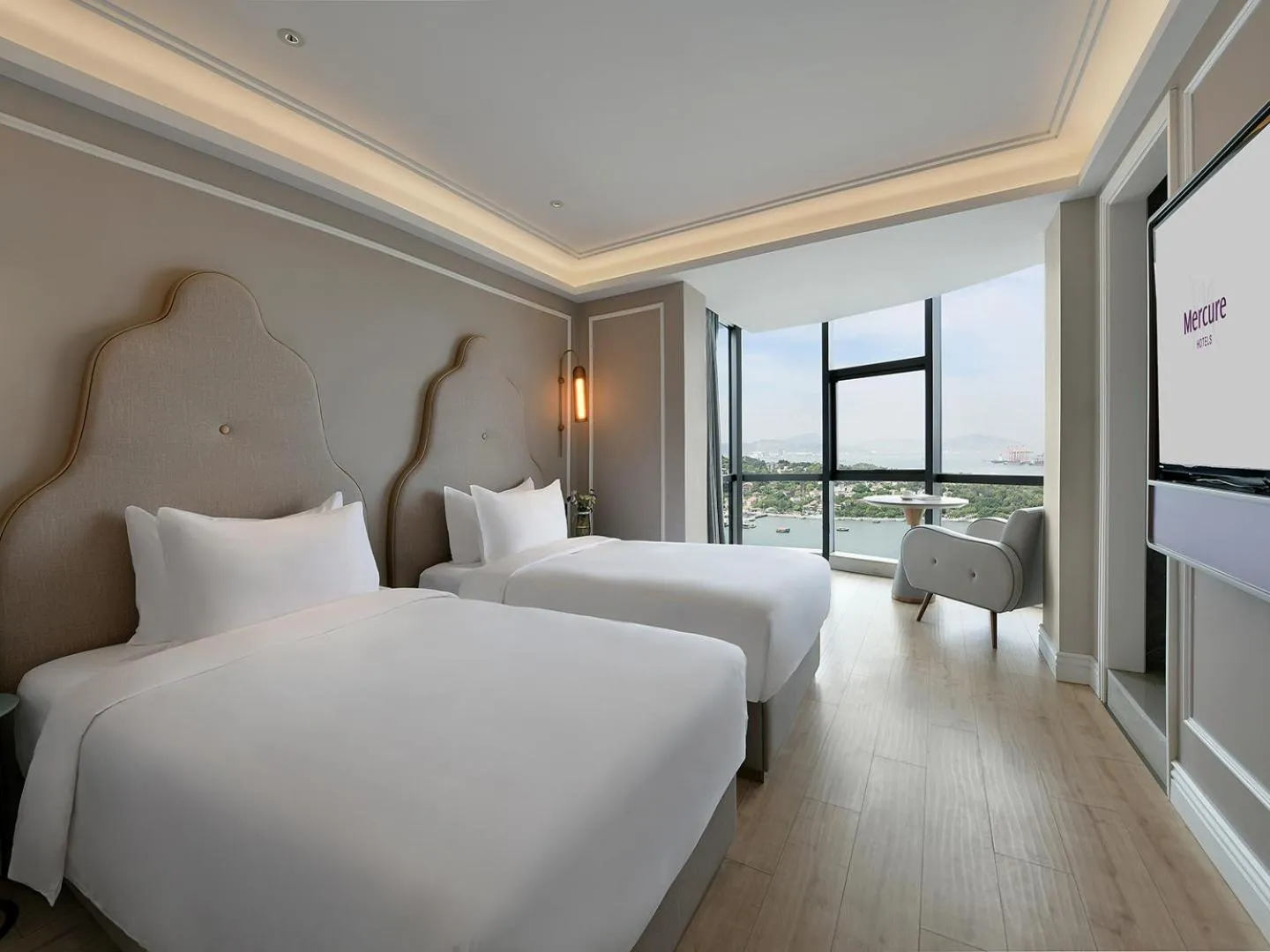 Bed in Mercure Xiamen Zhongshan Road Pedestrian Street Seaview