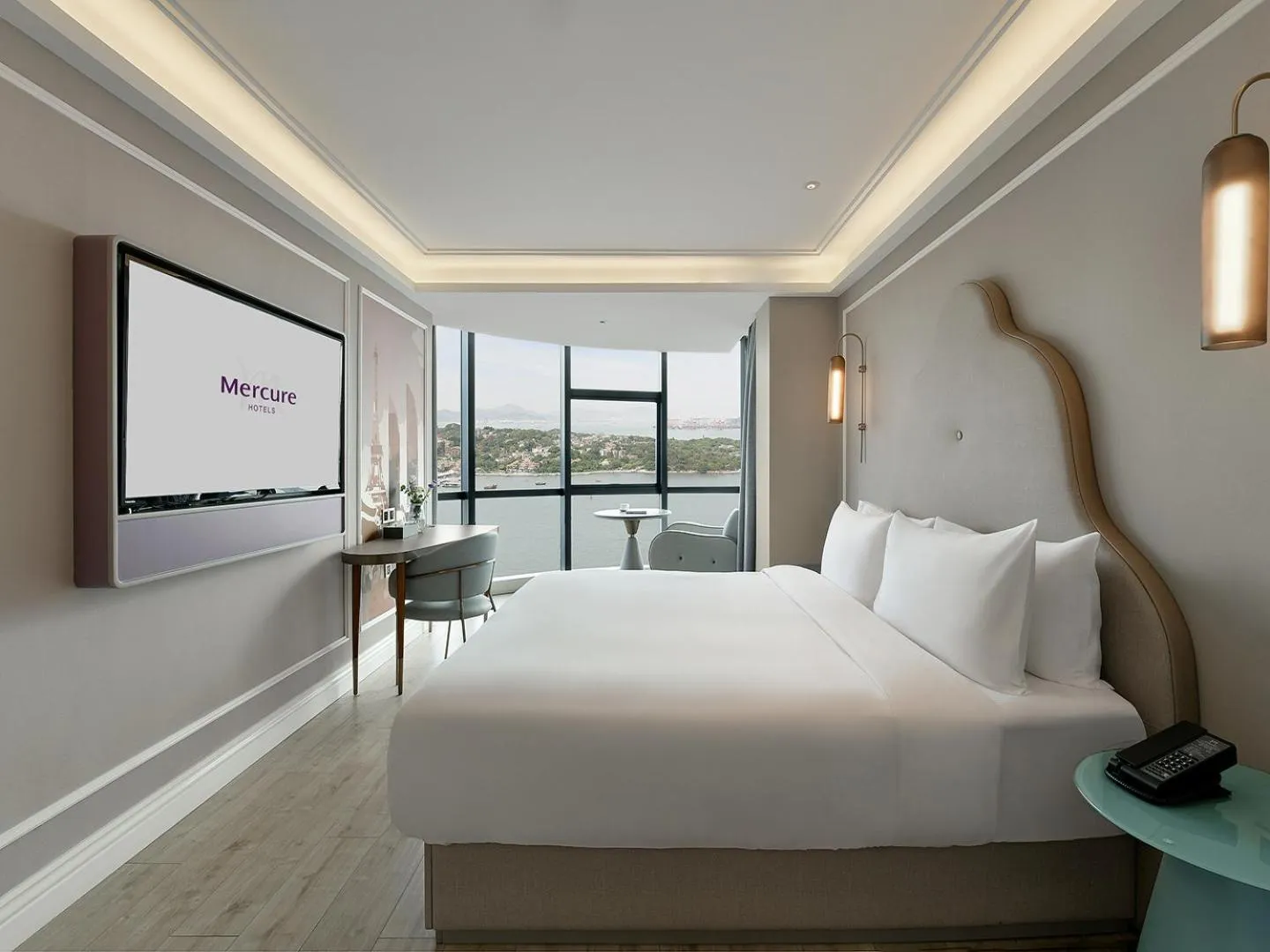 Bed in Mercure Xiamen Zhongshan Road Pedestrian Street Seaview