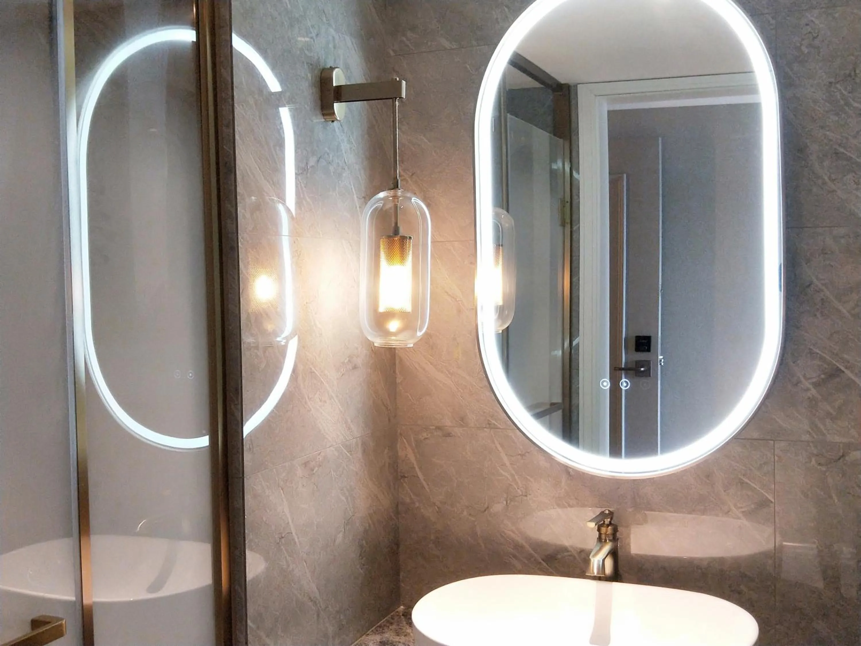 Toilet in Mercure Xiamen Zhongshan Road Pedestrian Street Seaview