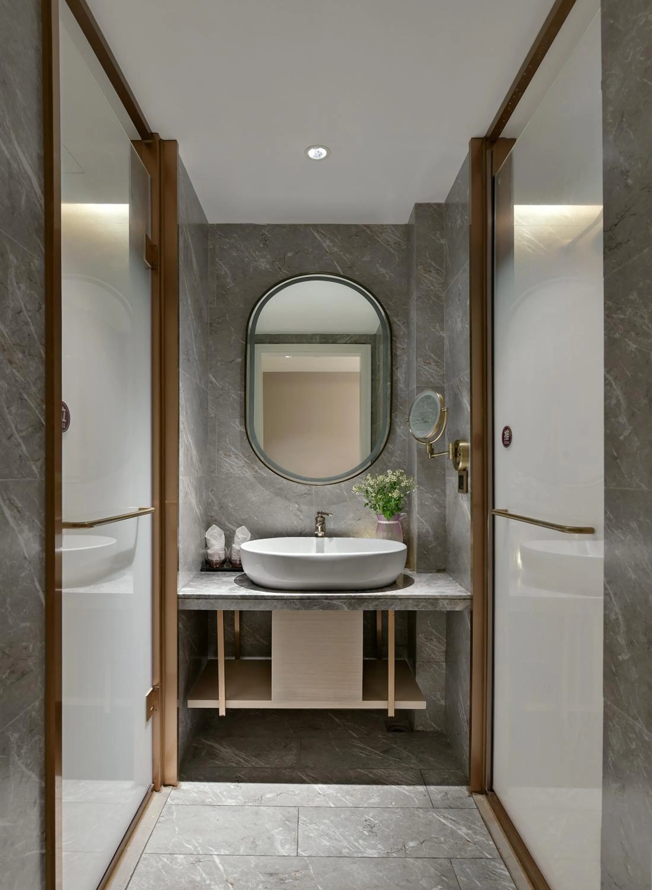 Toilet in Mercure Xiamen Zhongshan Road Pedestrian Street Seaview