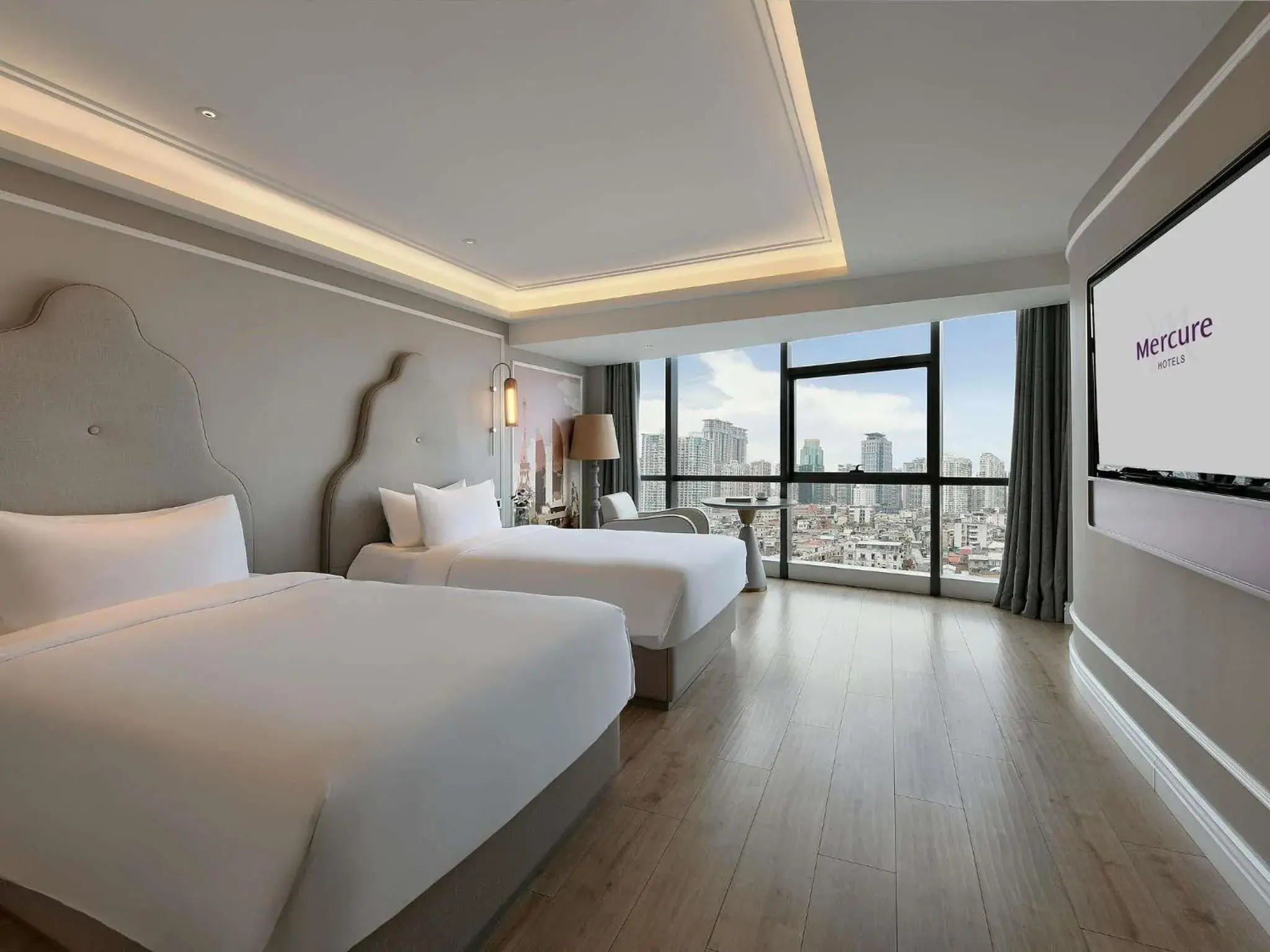 Superior Twin Room in Mercure Xiamen Zhongshan Road Pedestrian Street Seaview Superior Twin Room in Mercure Xiamen Zhongshan Road Pedestrian Street Seaview
