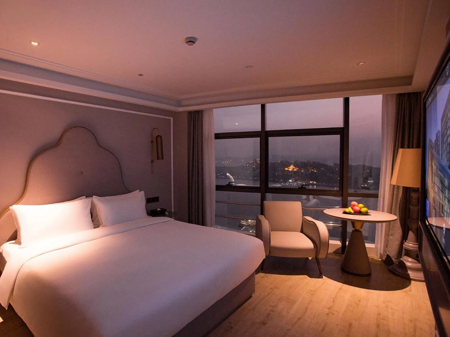 Photo of the whole room, Bed in Mercure Xiamen Zhongshan Road Pedestrian Street Seaview