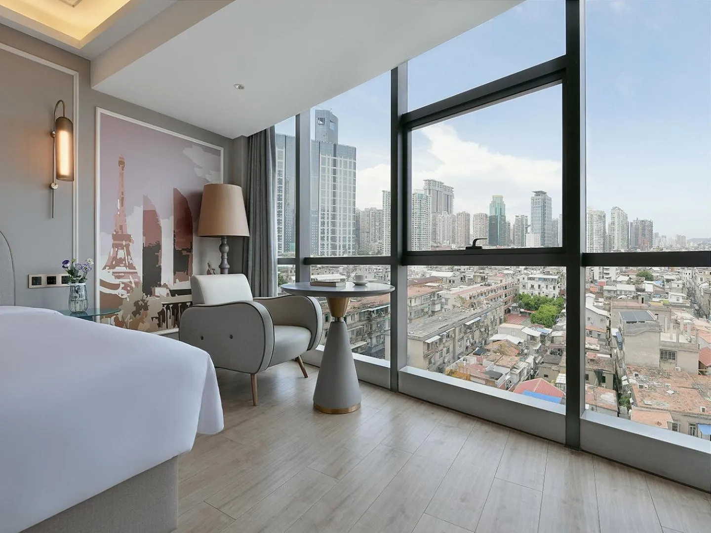 Bed in Mercure Xiamen Zhongshan Road Pedestrian Street Seaview