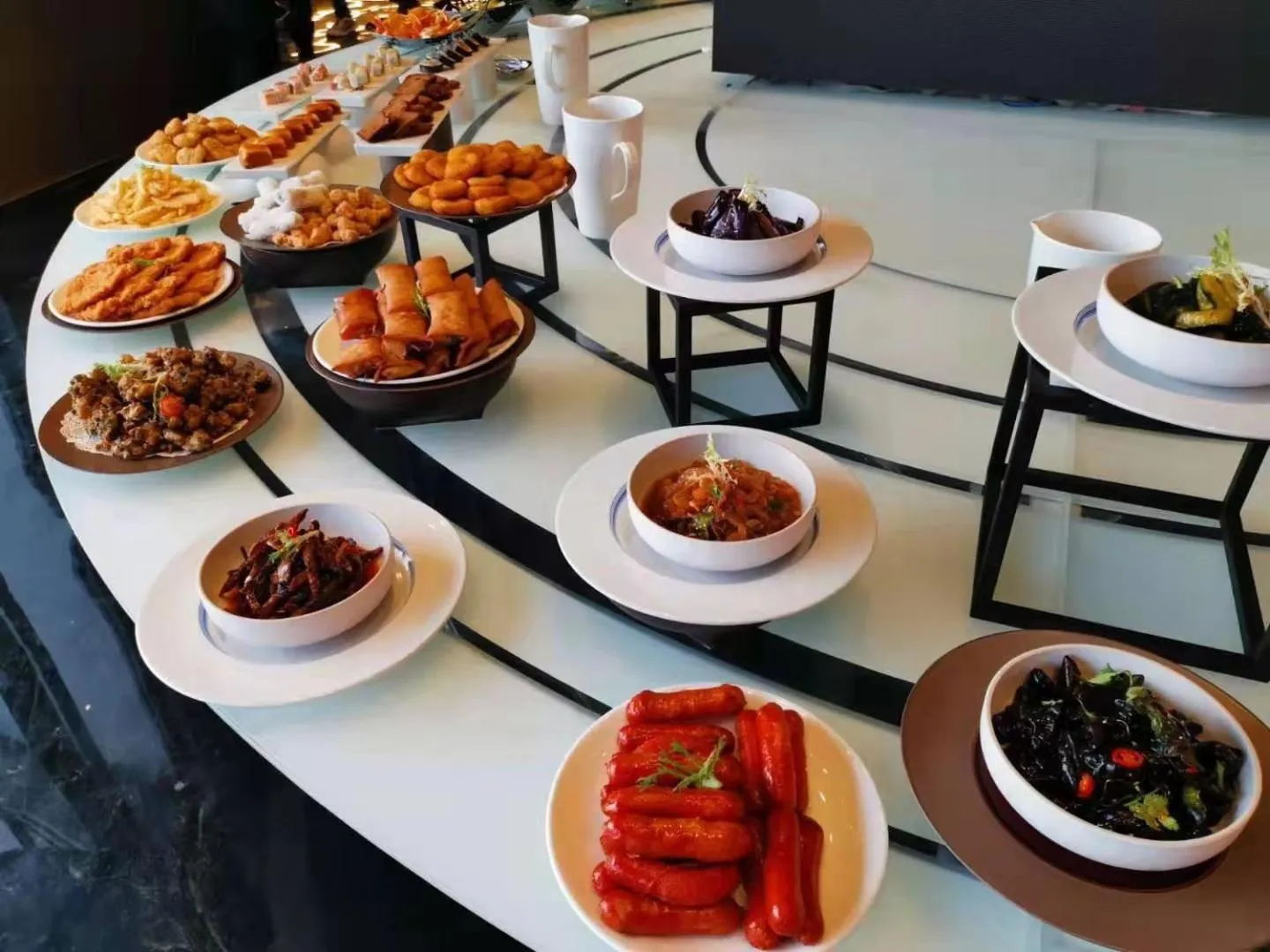 Buffet breakfast in Mercure Xiamen Zhongshan Road Pedestrian Street Seaview