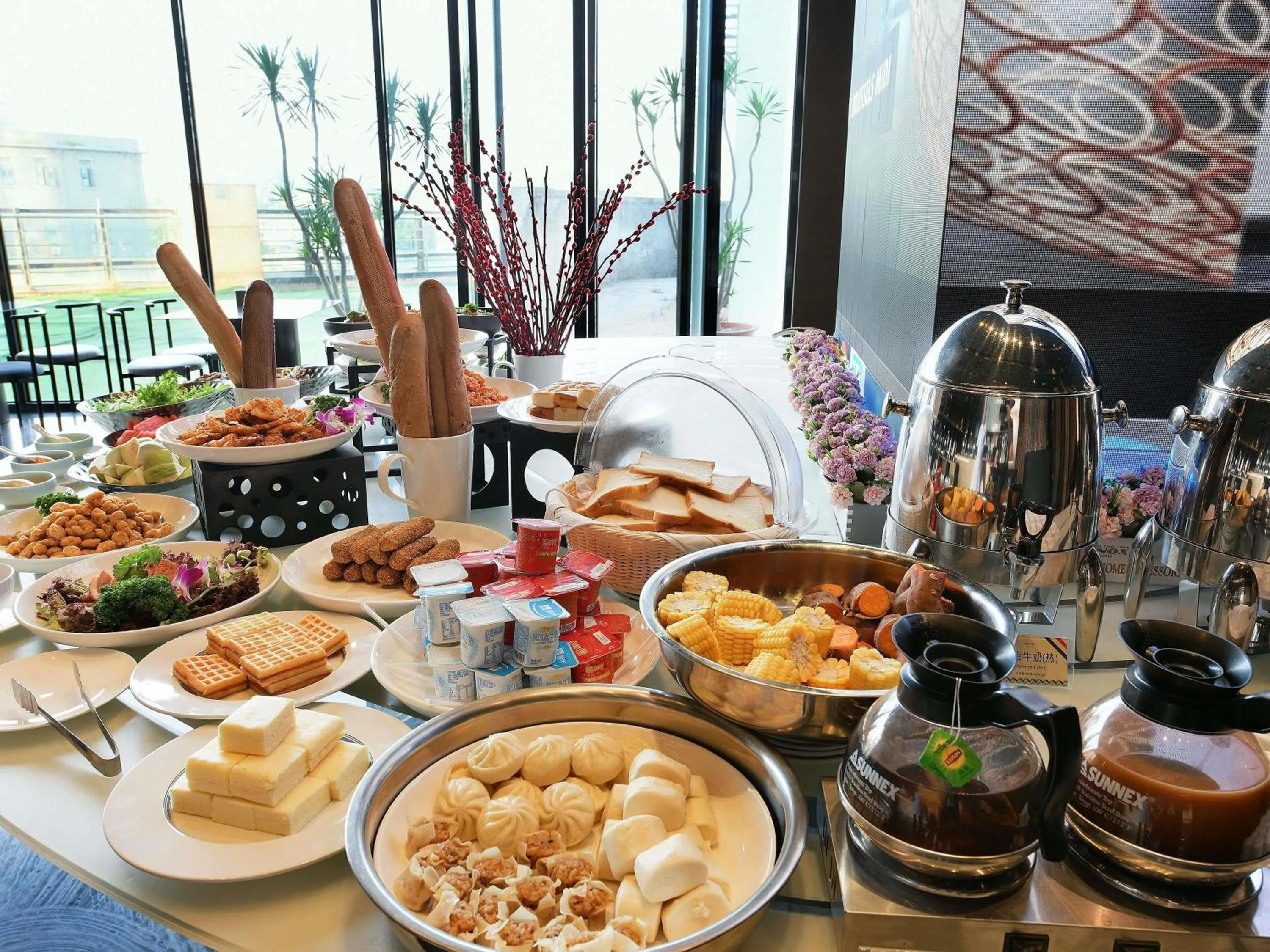 Restaurant/places to eat in Mercure Xiamen Zhongshan Road Pedestrian Street Seaview