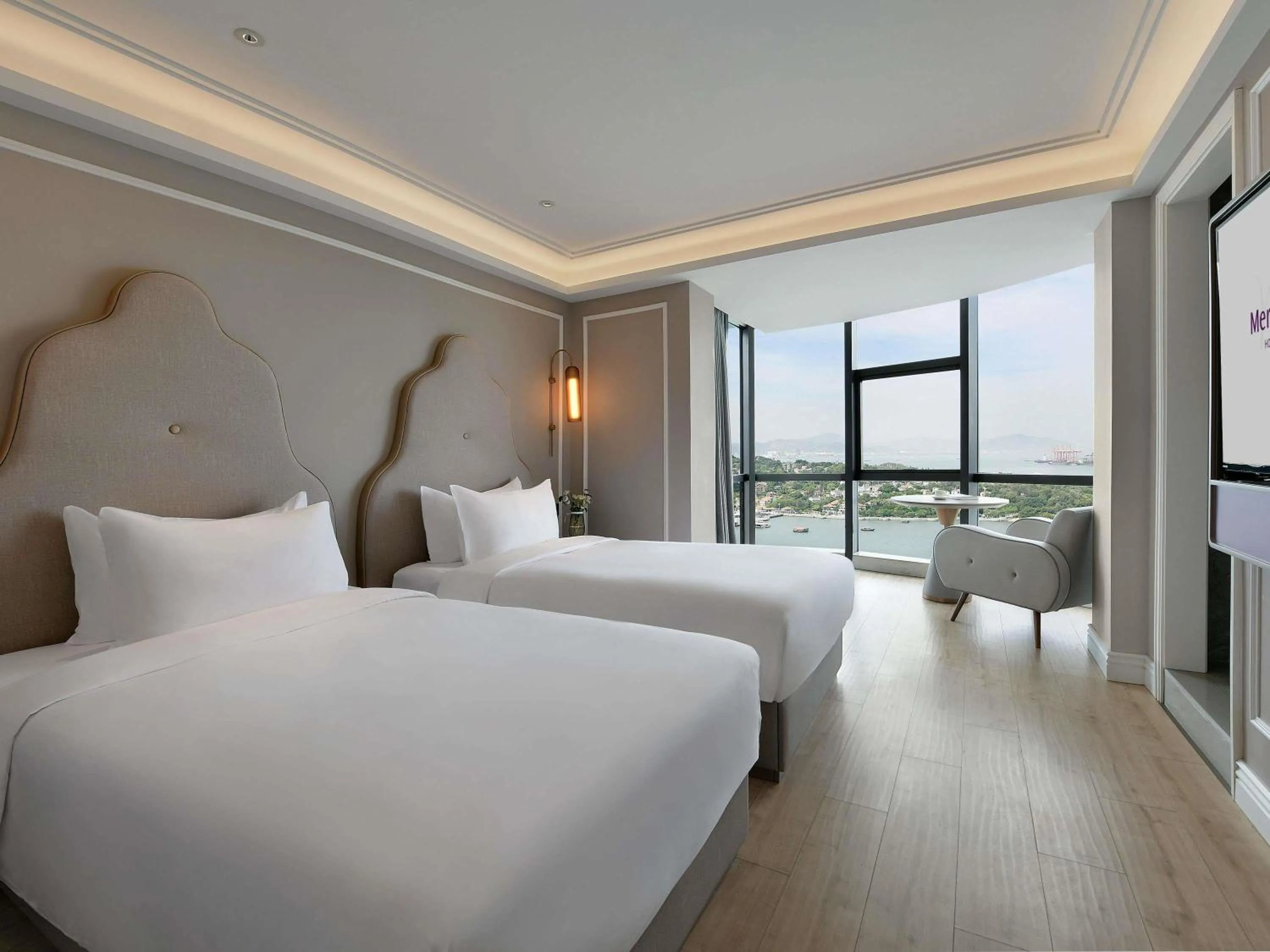 Bedroom, Bed in Mercure Xiamen Zhongshan Road Pedestrian Street Seaview