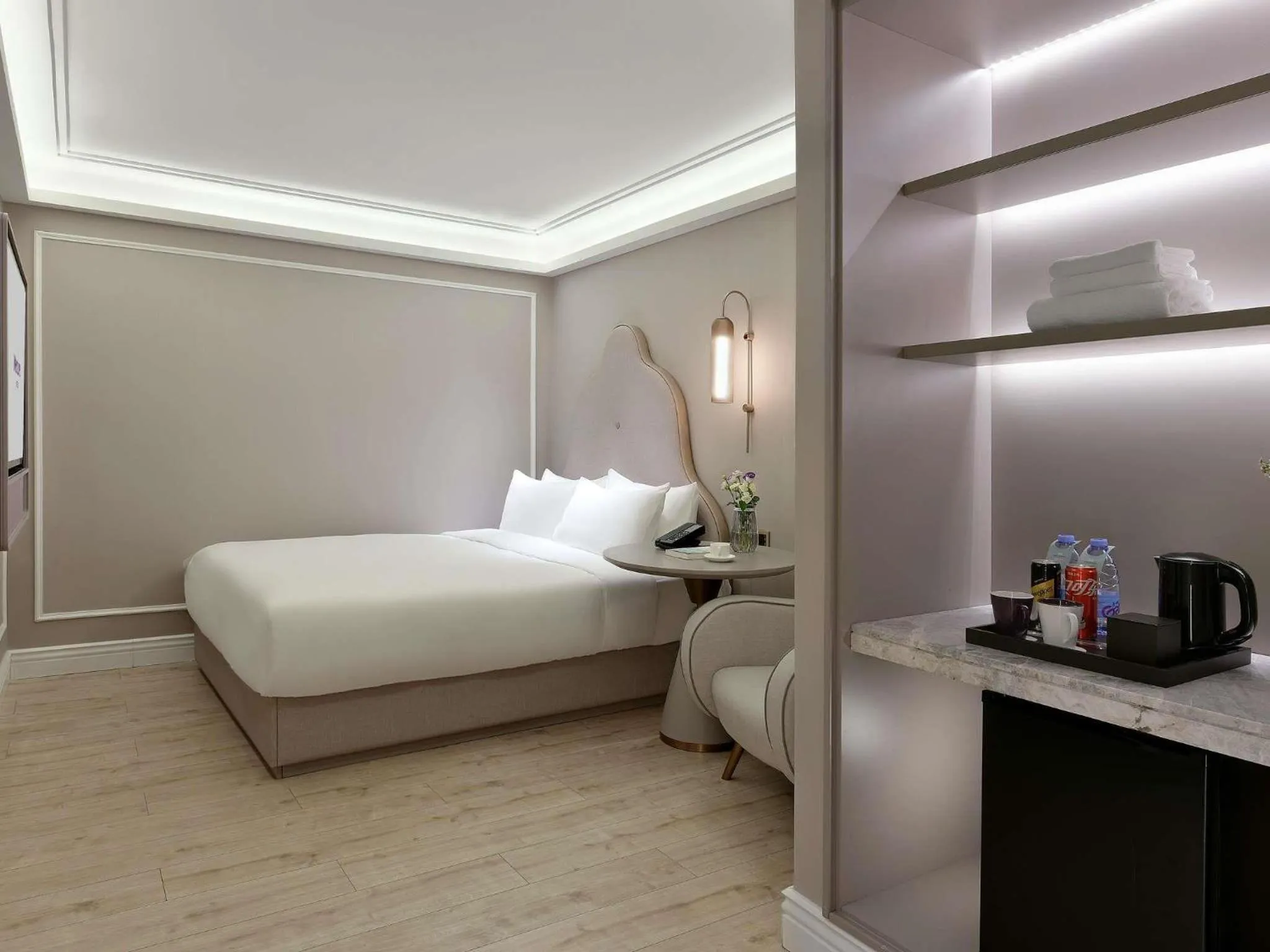 Bedroom, Bed in Mercure Xiamen Zhongshan Road Pedestrian Street Seaview