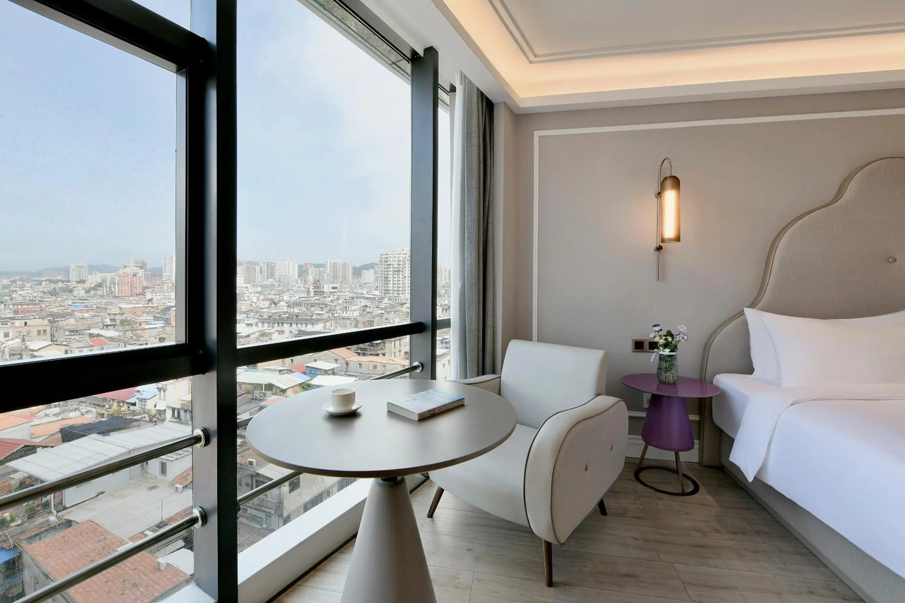 Bedroom, Bed in Mercure Xiamen Zhongshan Road Pedestrian Street Seaview