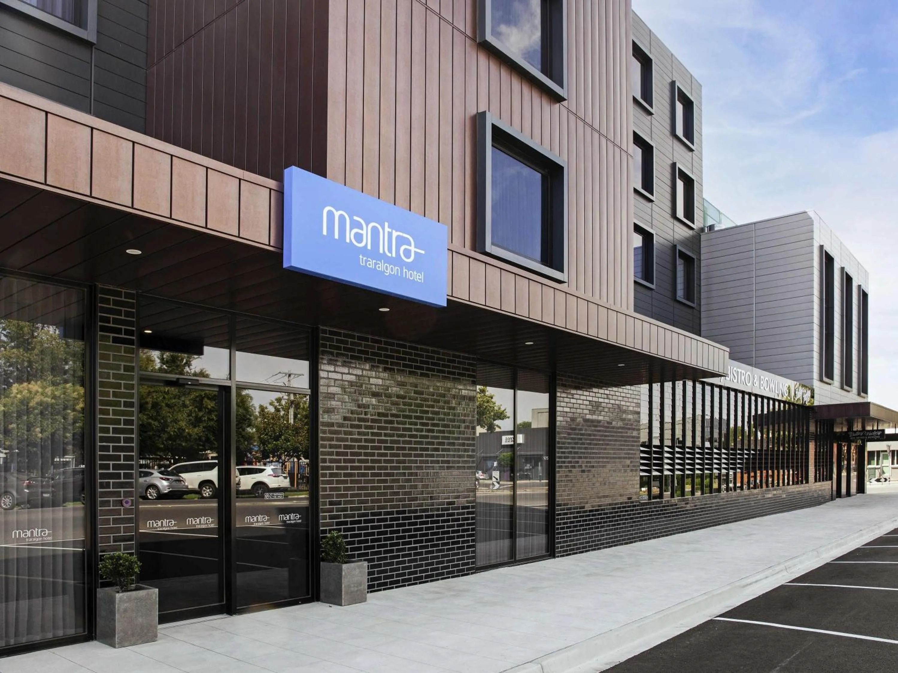 Property building in Mantra Traralgon