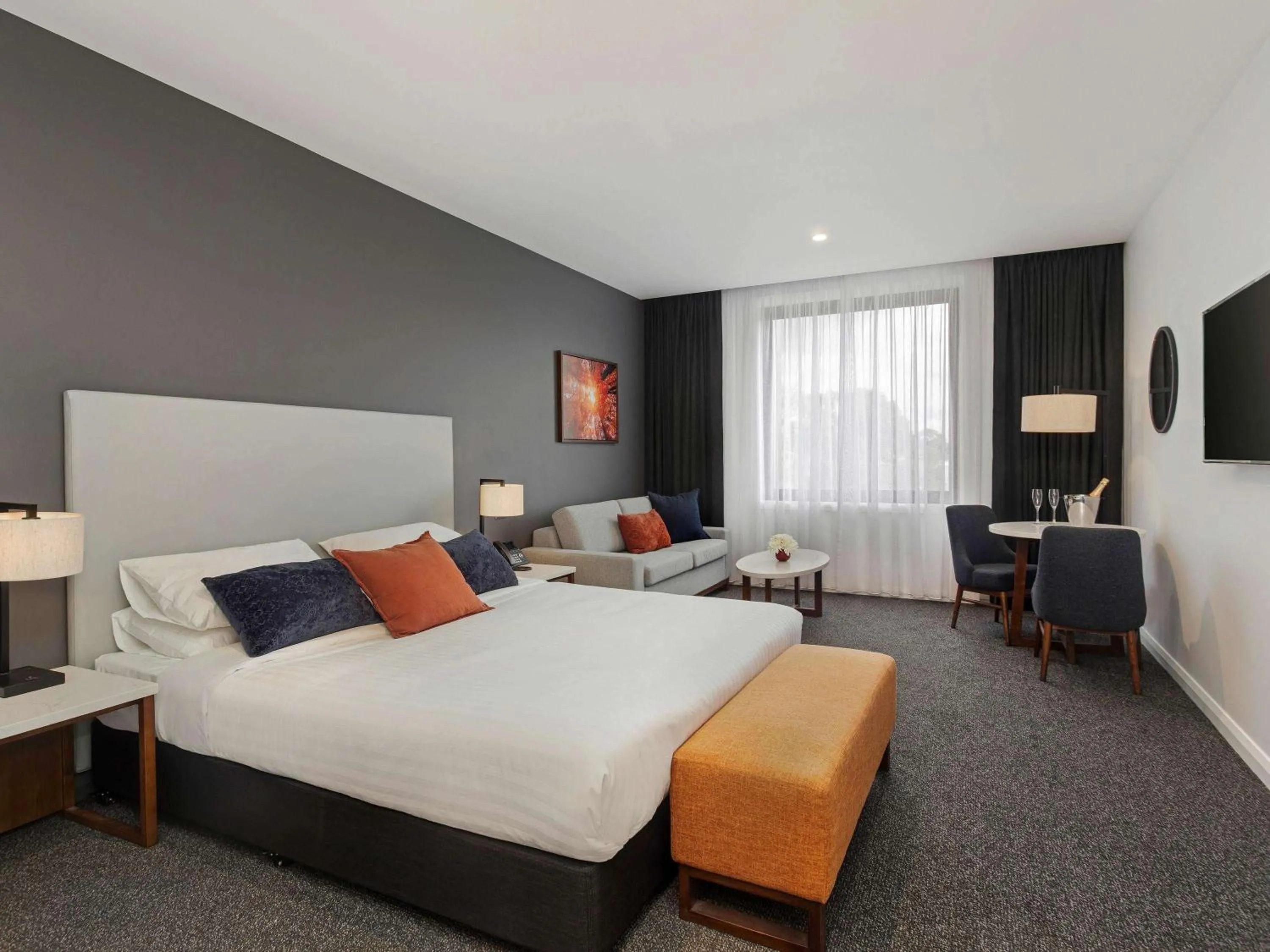 Bedroom, Bed in Mantra Traralgon