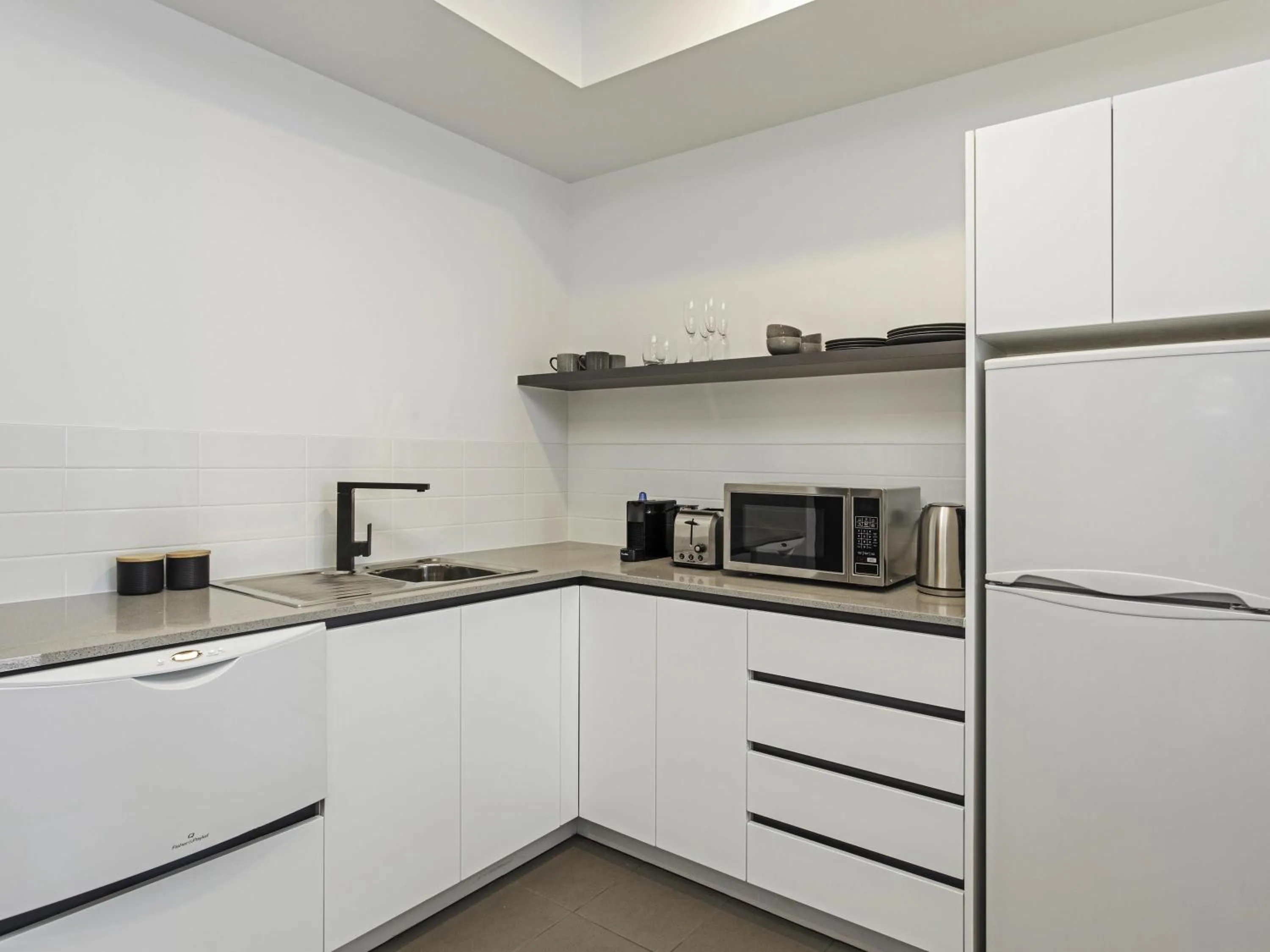 Bedroom in Mantra Traralgon