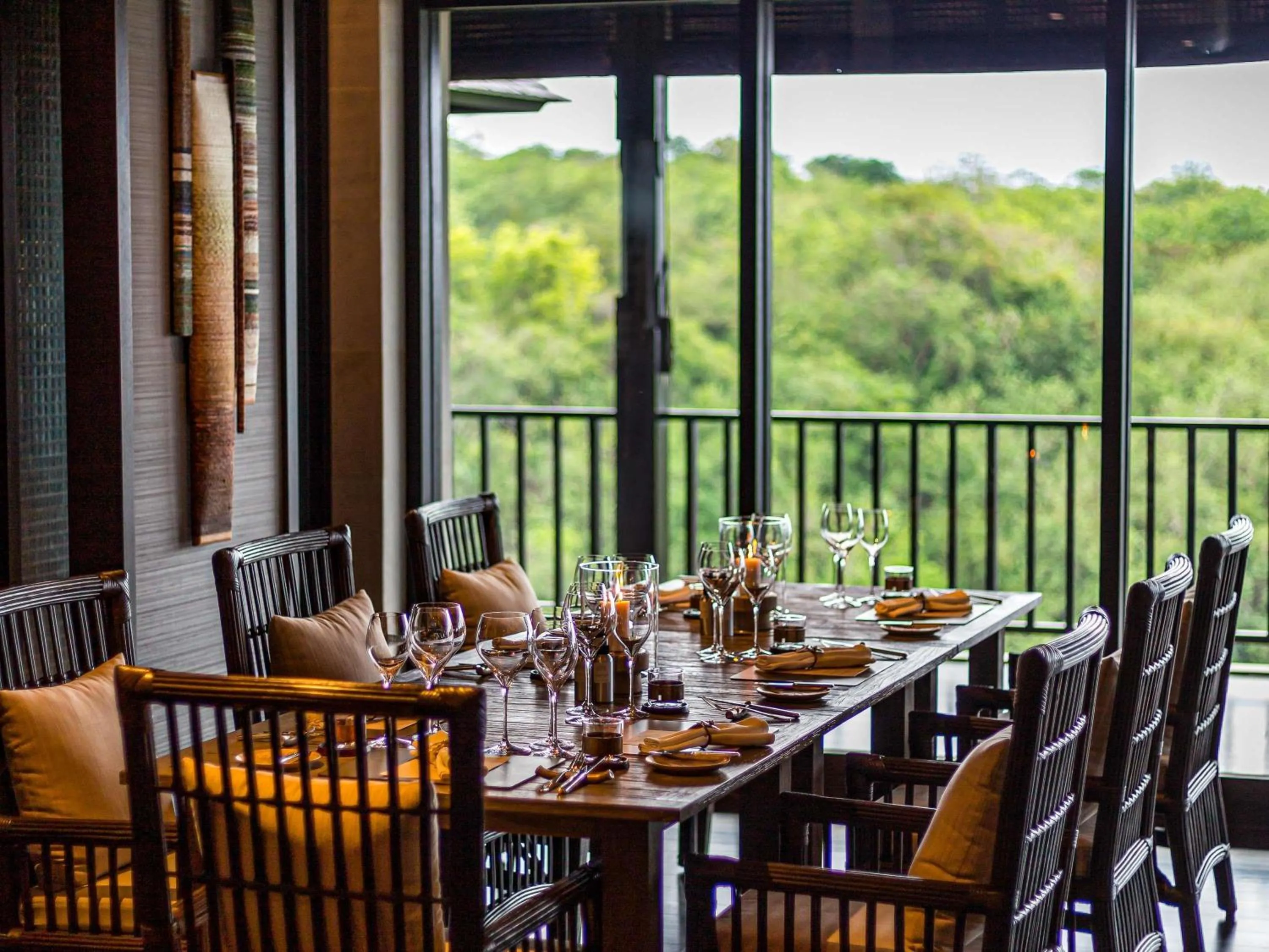 Restaurant/places to eat in Raffles Bali