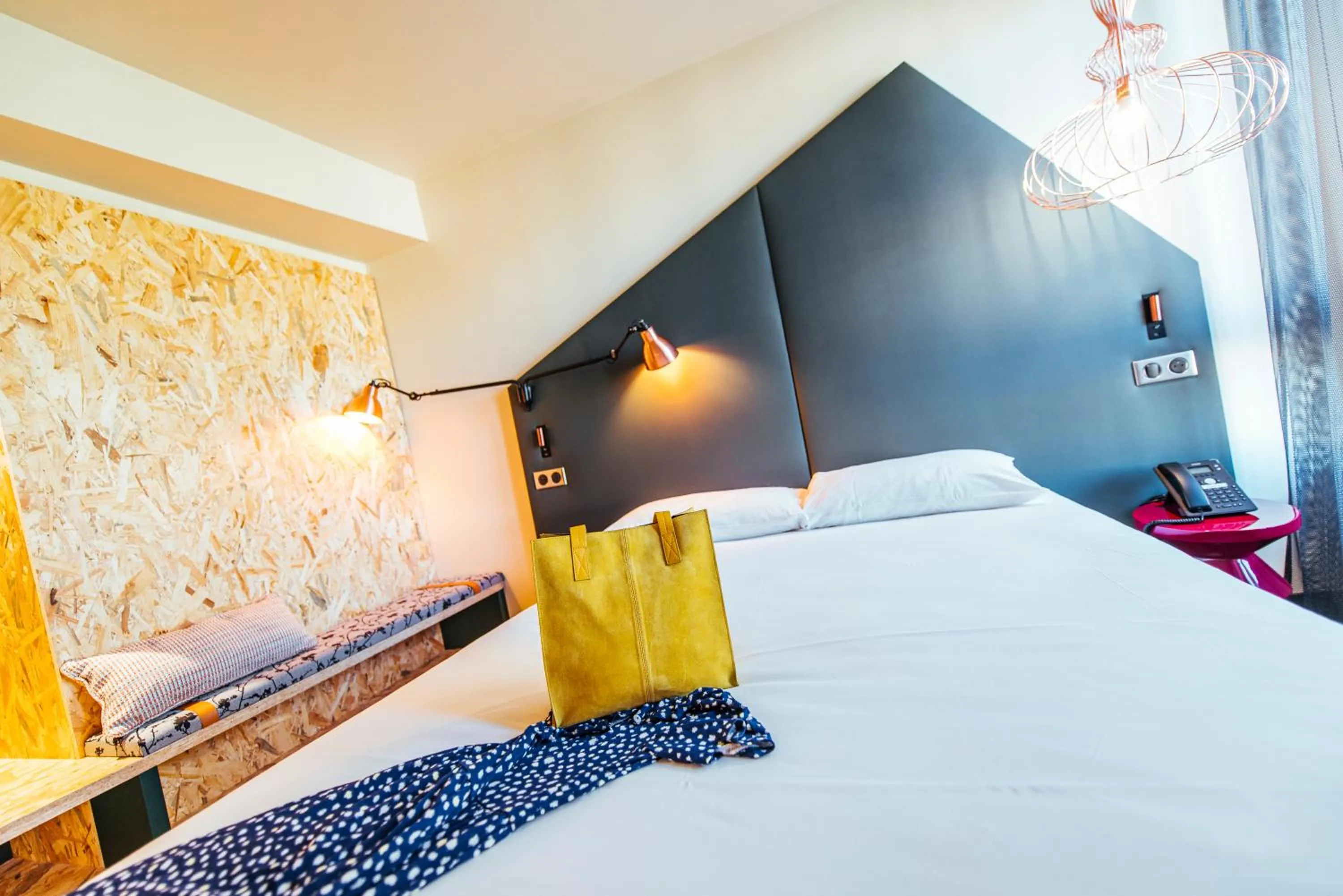 Bedroom, Bed in Ibis Styles Rouen Centre Rive Gauche