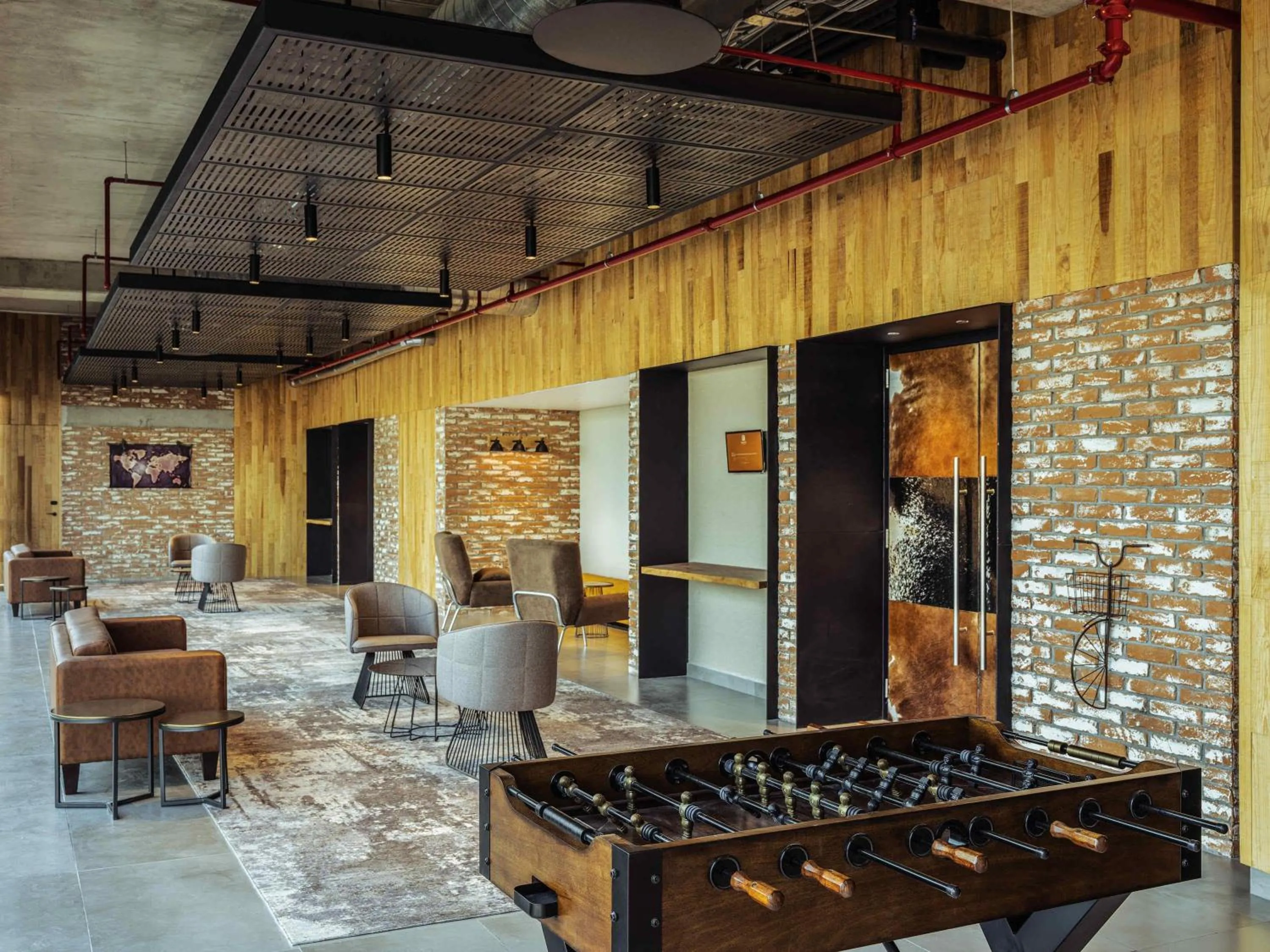 Lounge or bar in Novotel Mexico City Toreo