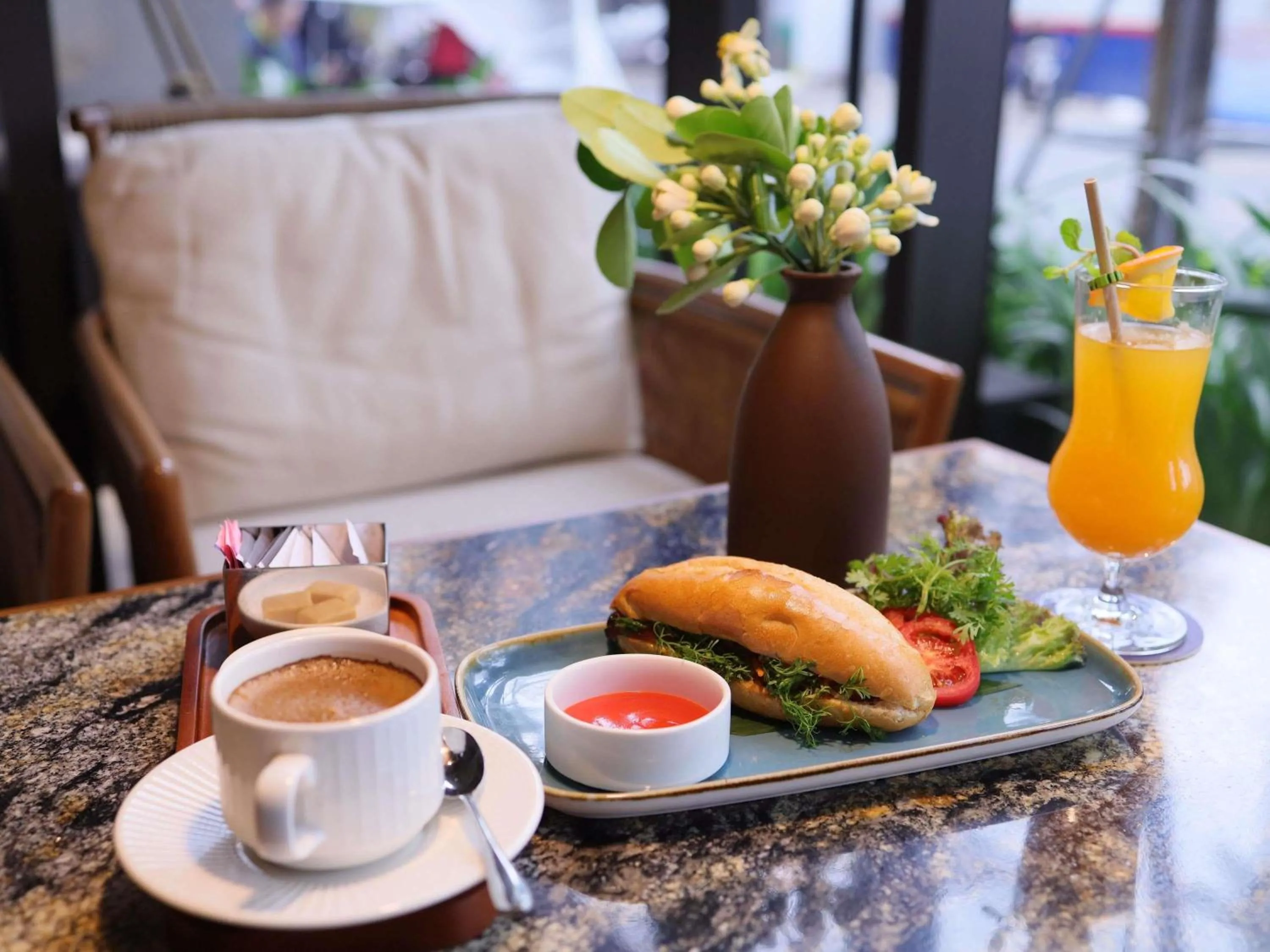 Breakfast in Grand Mercure Hanoi