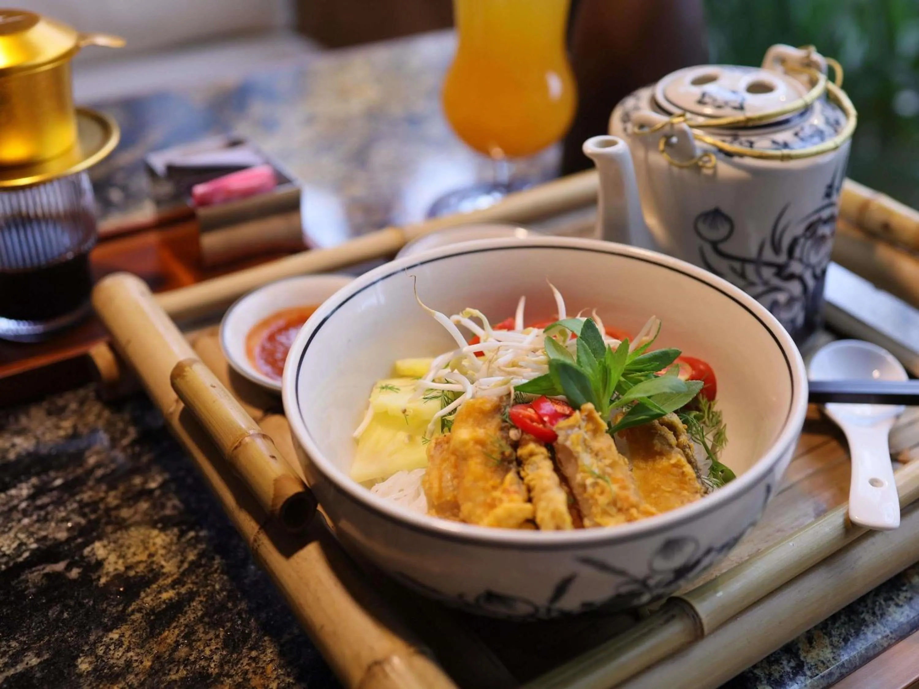 Lounge or bar in Grand Mercure Hanoi