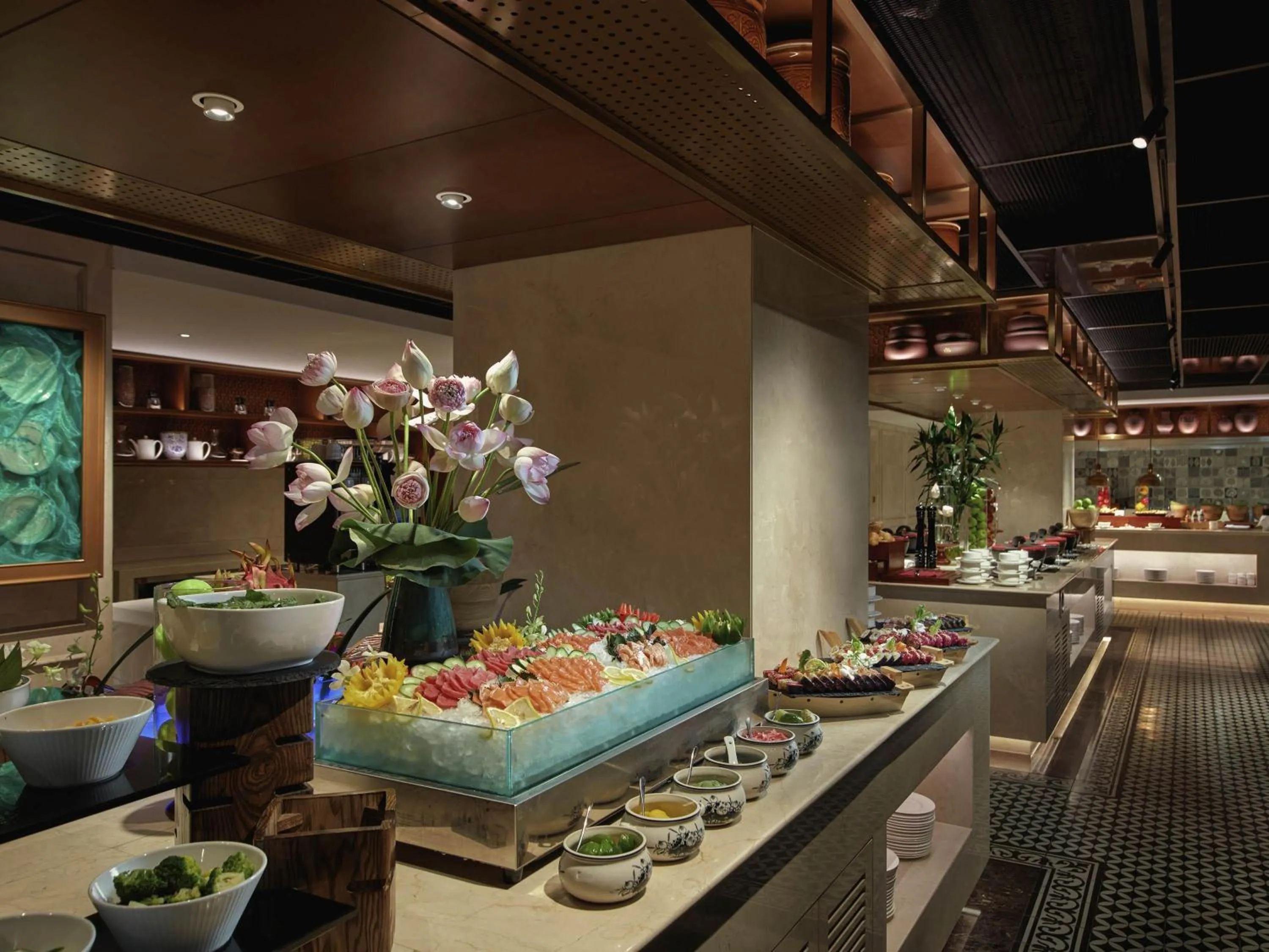 Restaurant/places to eat in Grand Mercure Hanoi