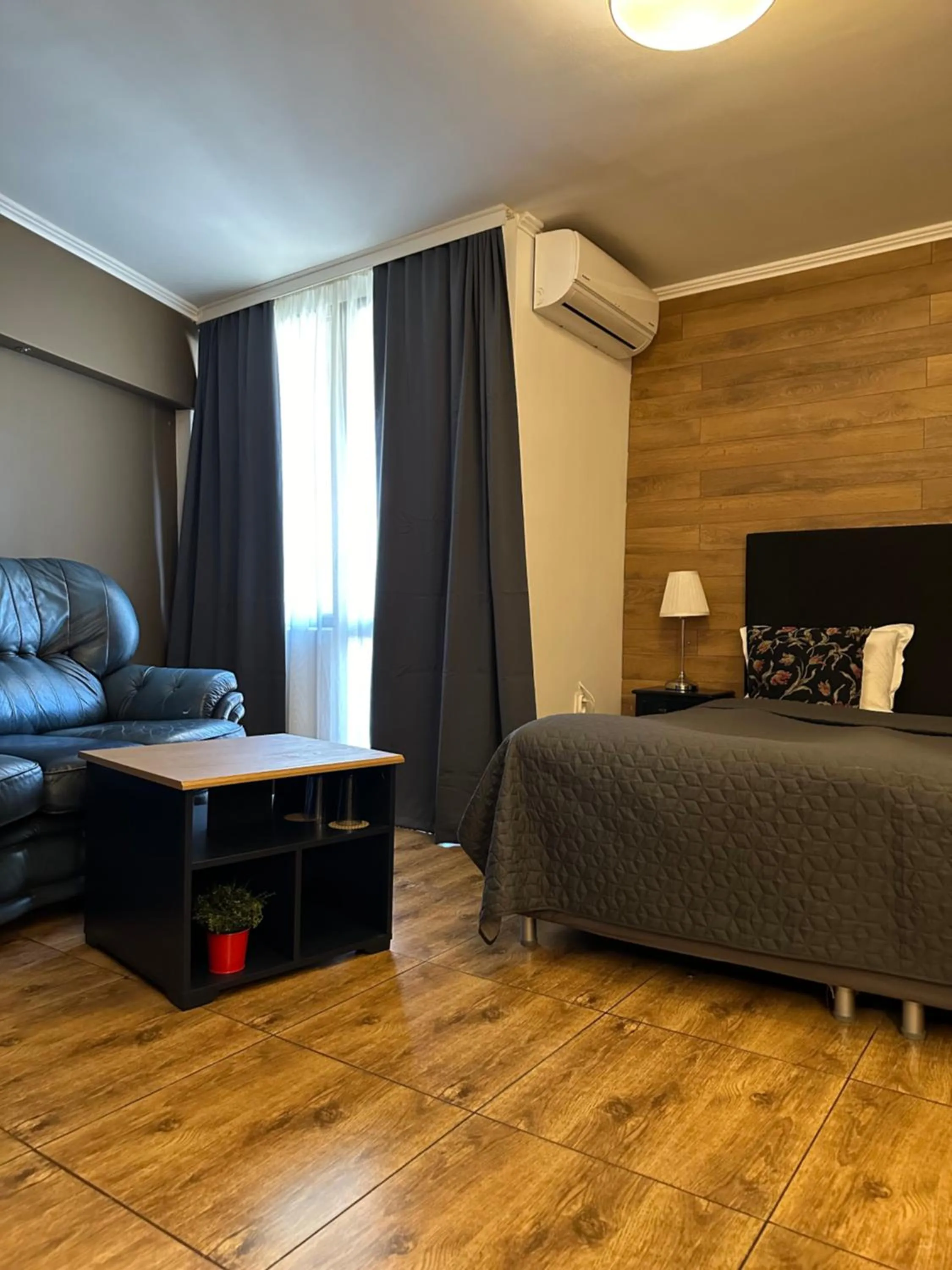 Photo of the whole room, Bed in Hotel Art