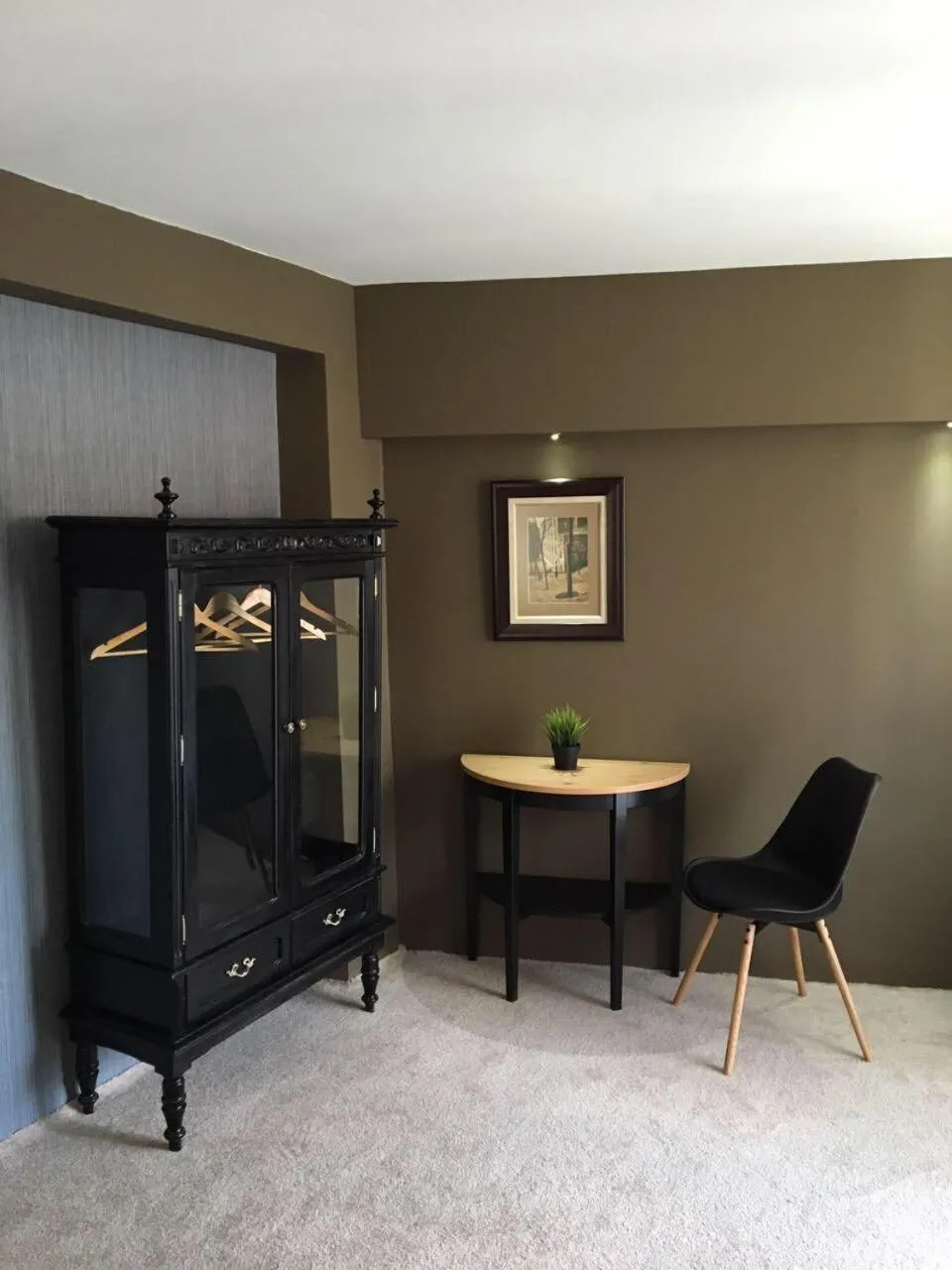 hair dresser in Hotel Art