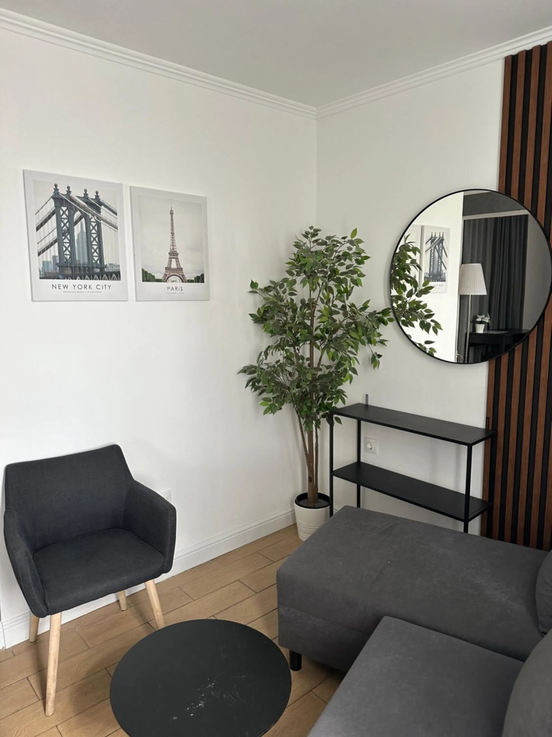 Seating area in Hotel Art