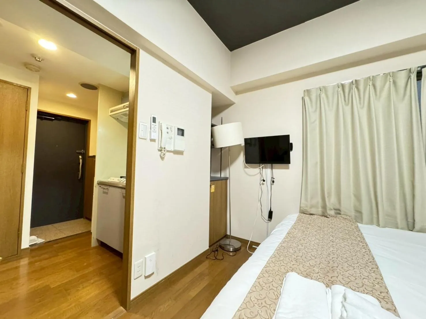 Bed in Sakura Sands Hotel