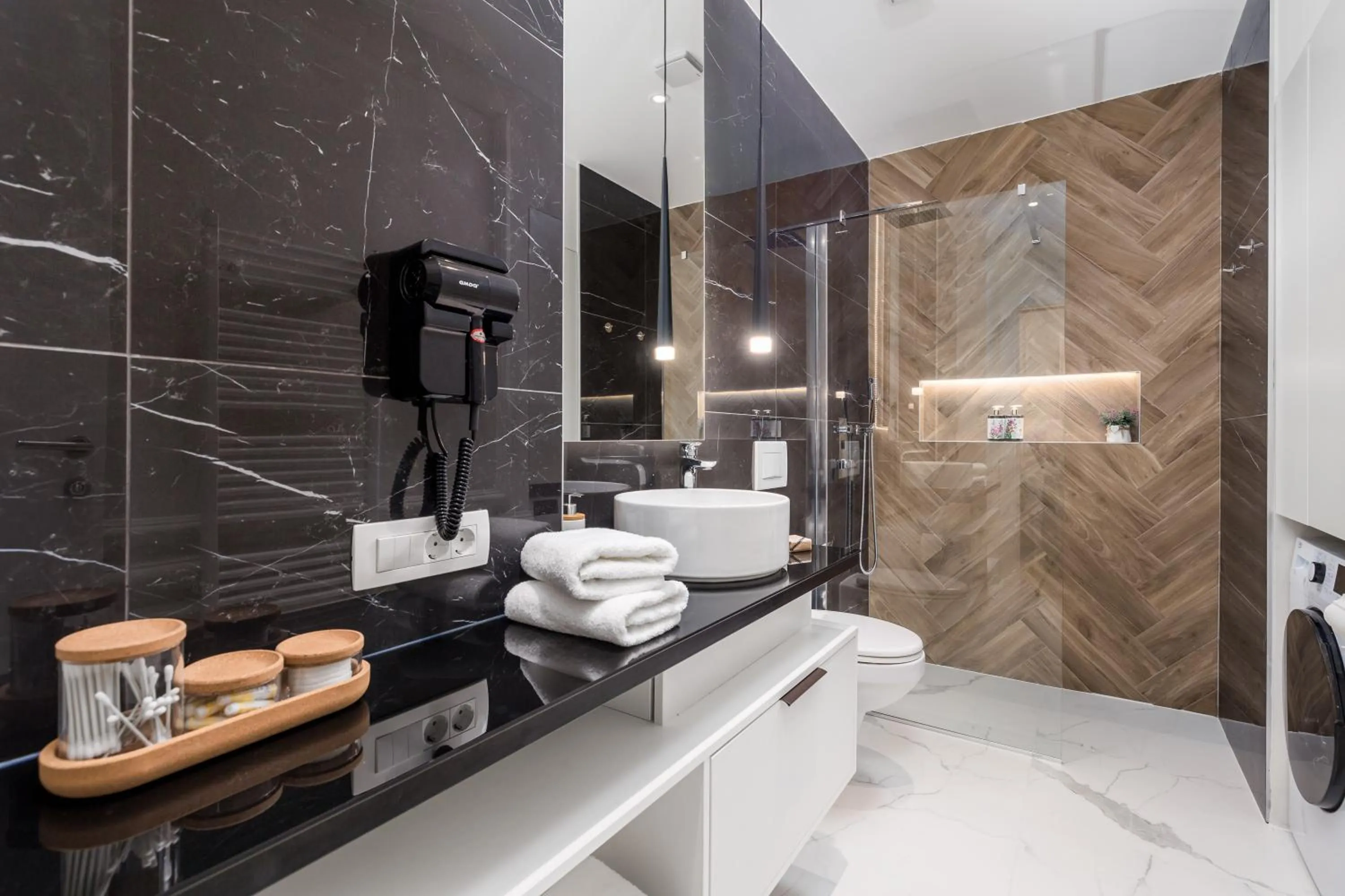 Bathroom in Luxury Number 1 Apartments