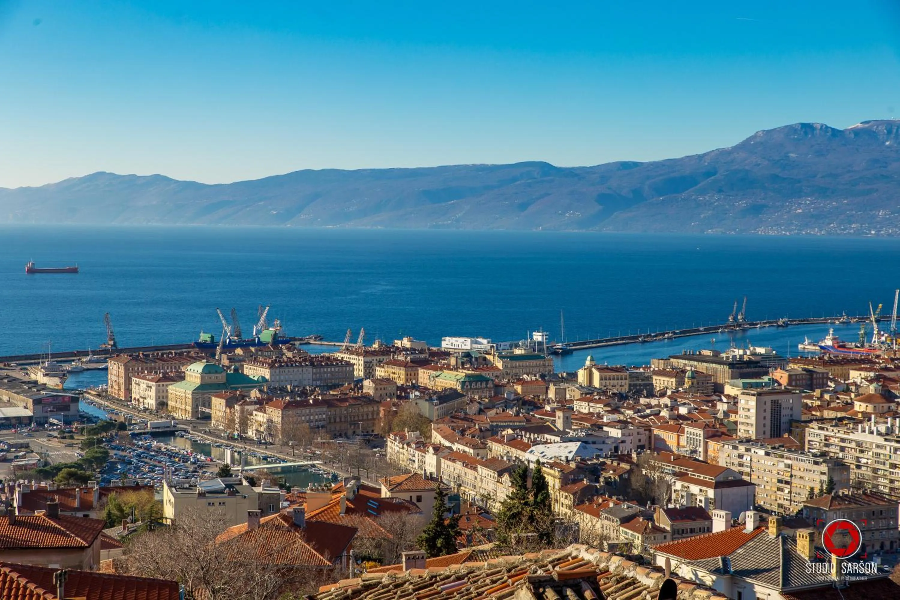 City view in Luxury Number 1 Apartments