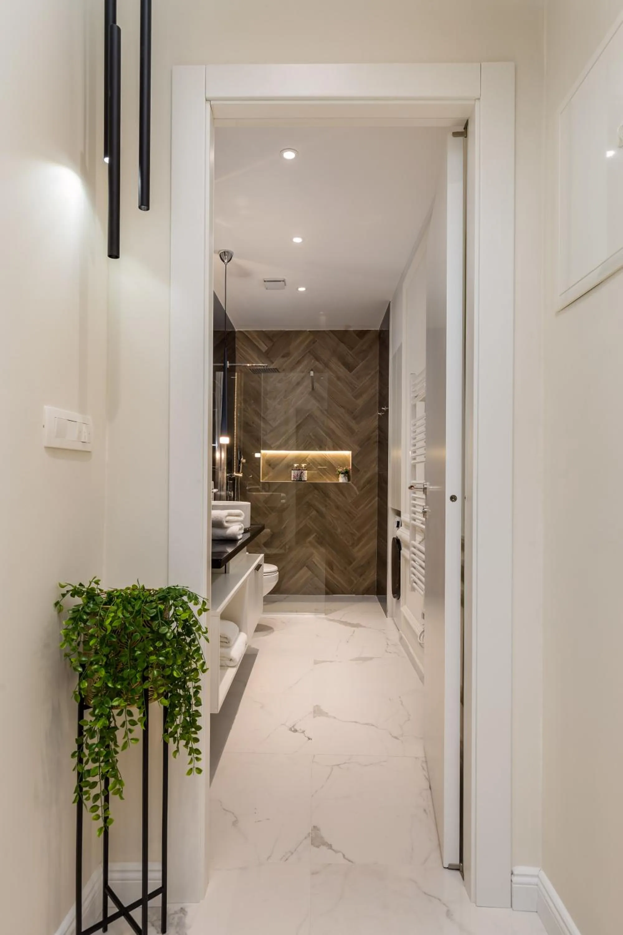 Bathroom in Luxury Number 1 Apartments