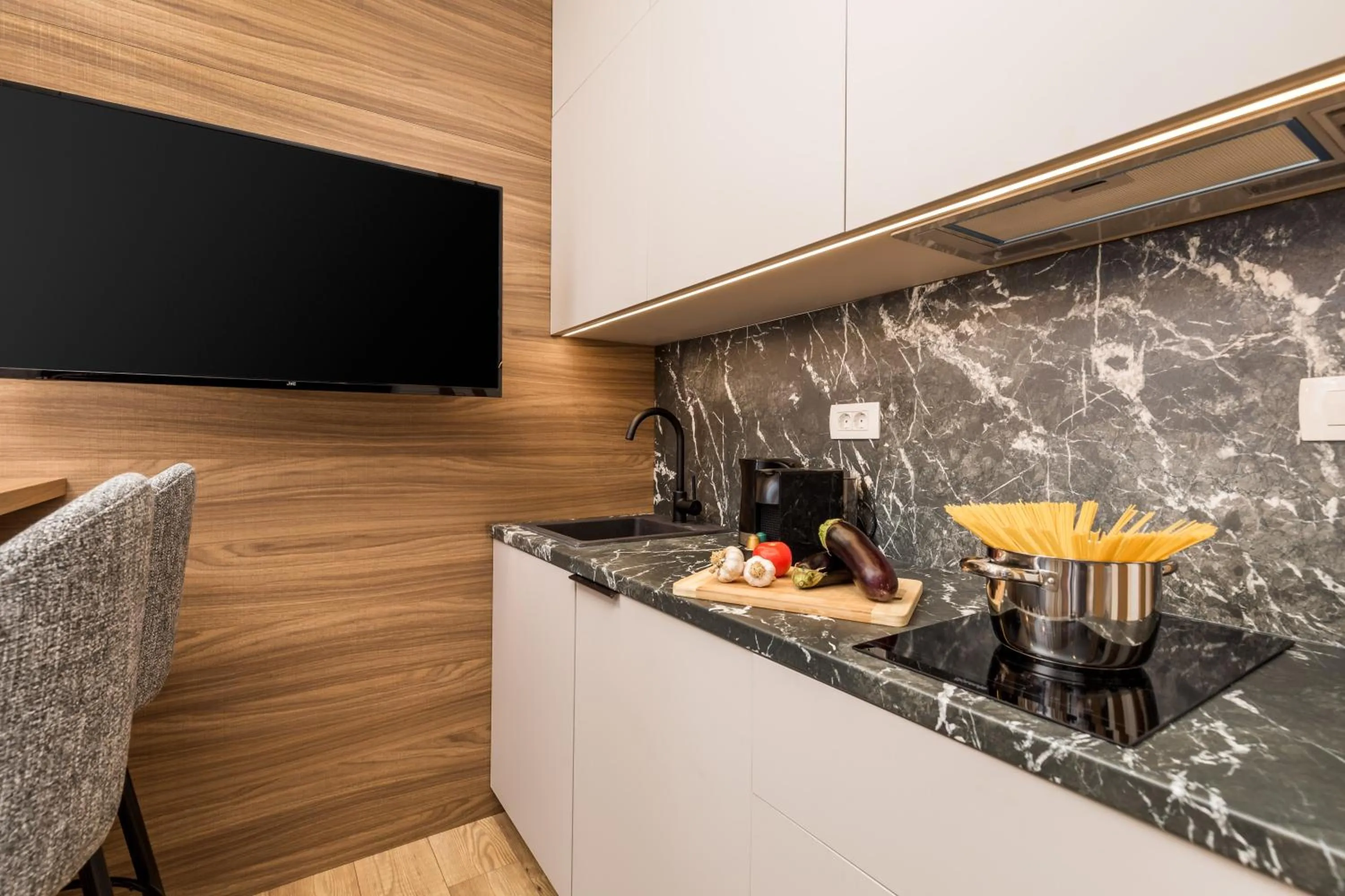 Kitchen or kitchenette in Luxury Number 1 Apartments