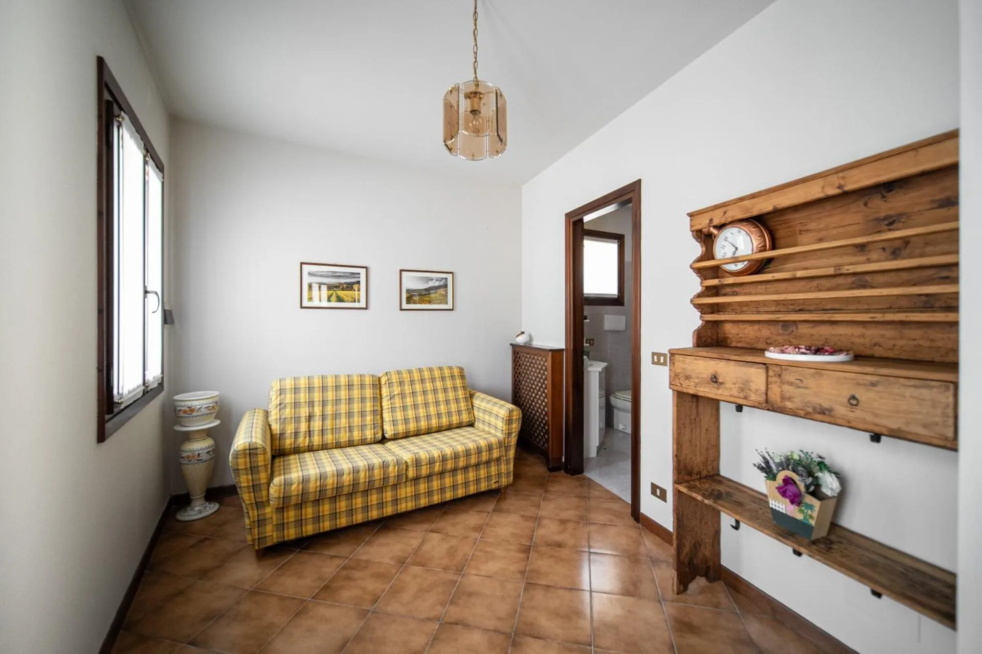 Living room in B&B CASA OLTRAVAL