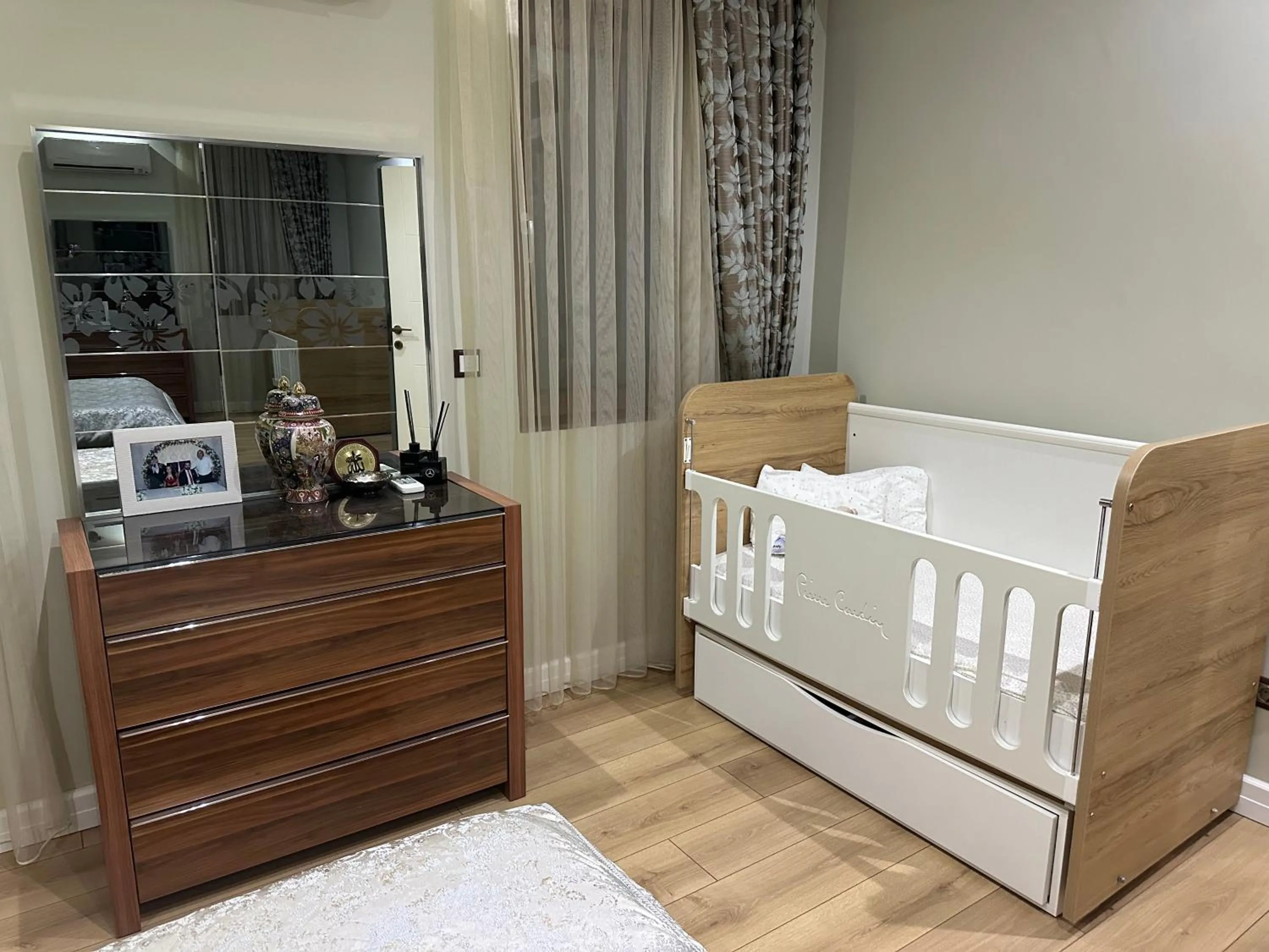 Bed in premium park apart otel