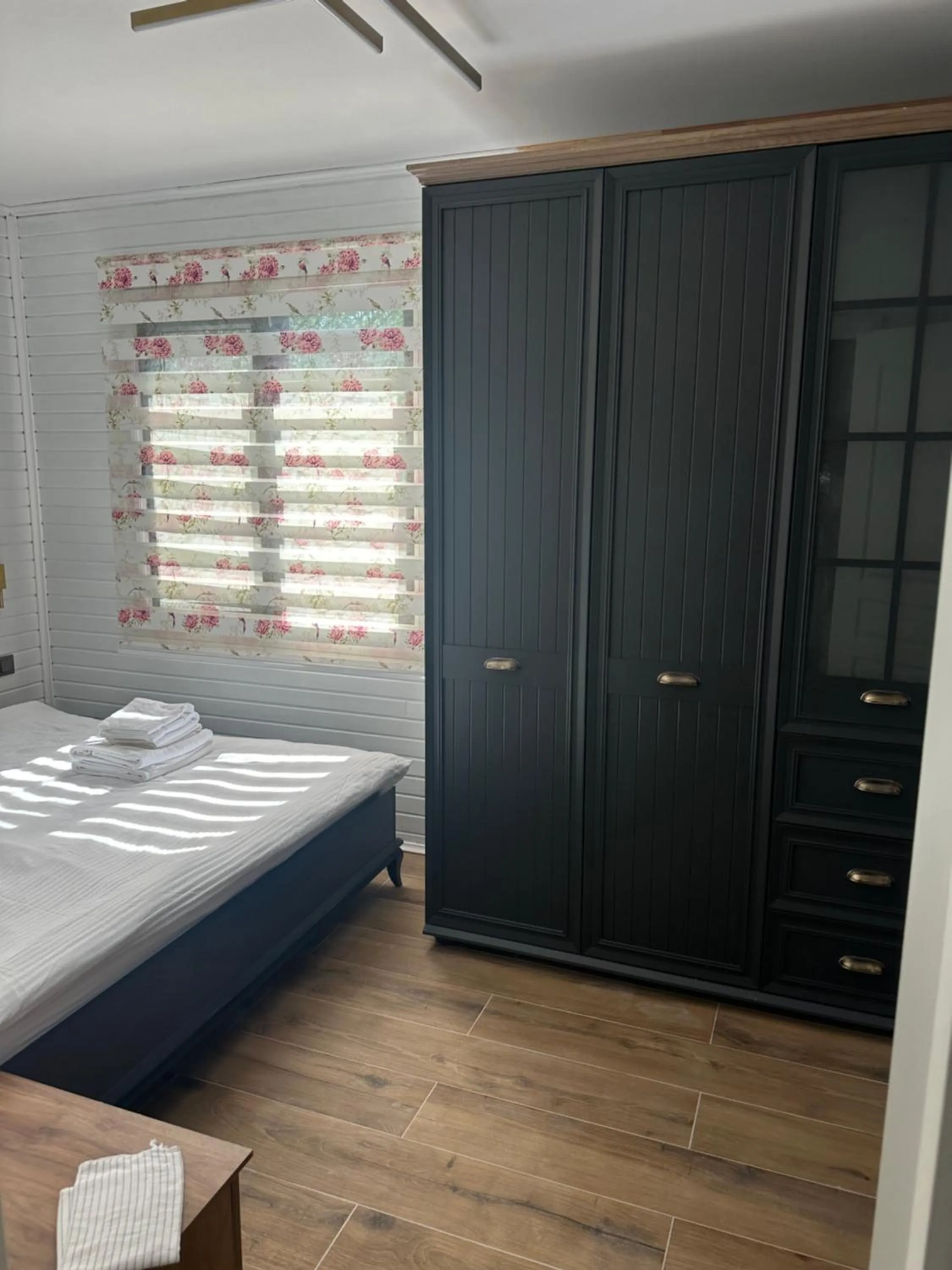 Bed in premium park apart otel