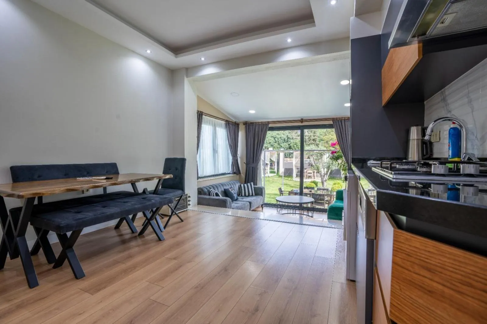 premium park apart otel