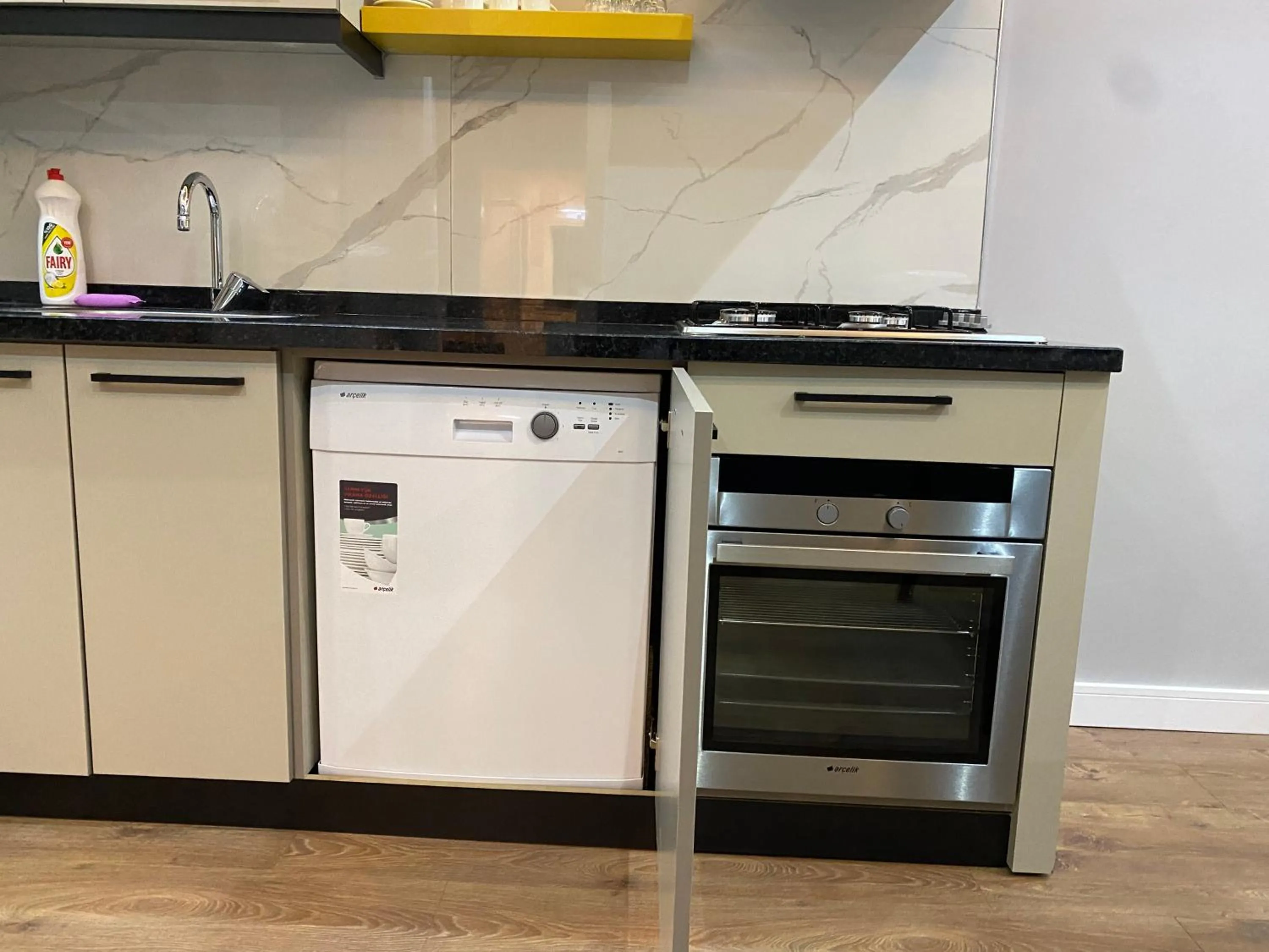 Kitchen or kitchenette in premium park apart otel