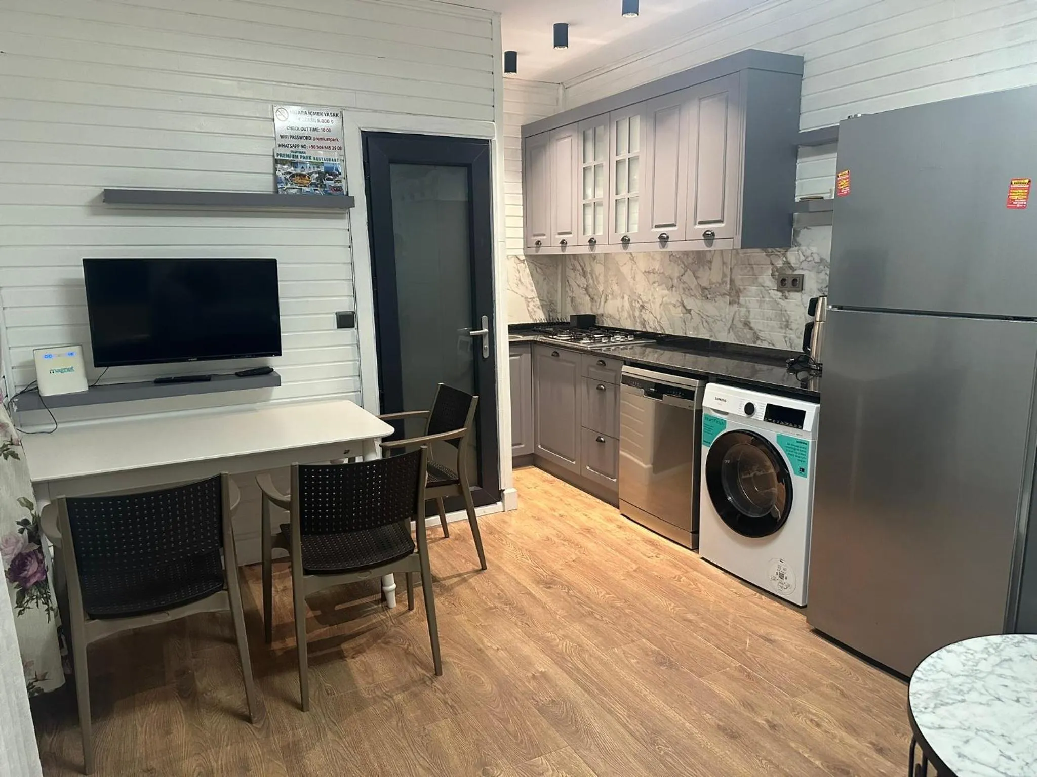 premium park apart otel