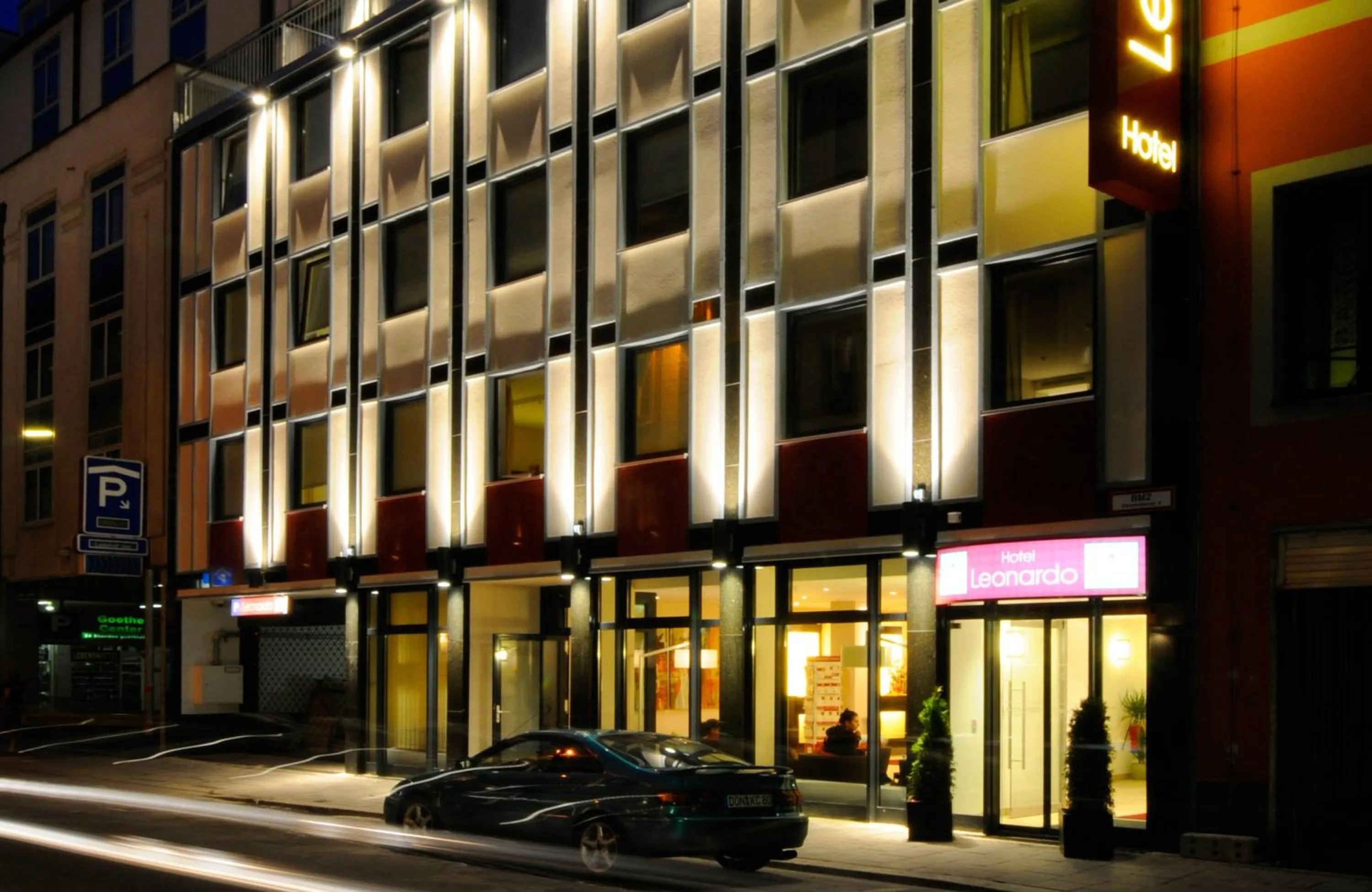 Facade/entrance in Leonardo Hotel München City Center